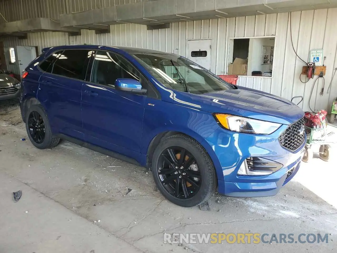 4 Photograph of a damaged car 2FMPK4J92MBA51805 FORD EDGE 2021