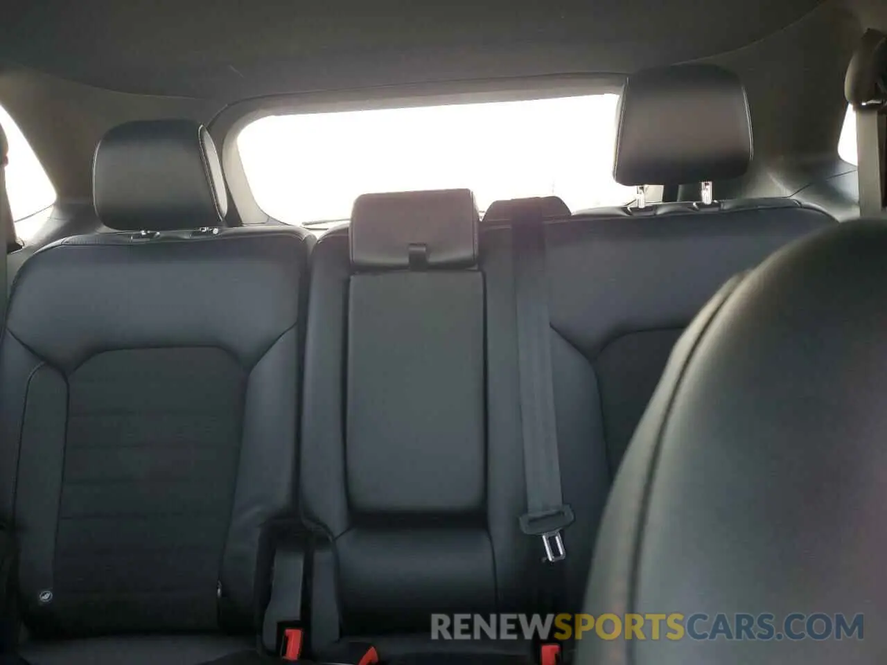 10 Фотография поврежденного автомобиля 2FMPK4J93MBA20854 FORD EDGE 2021