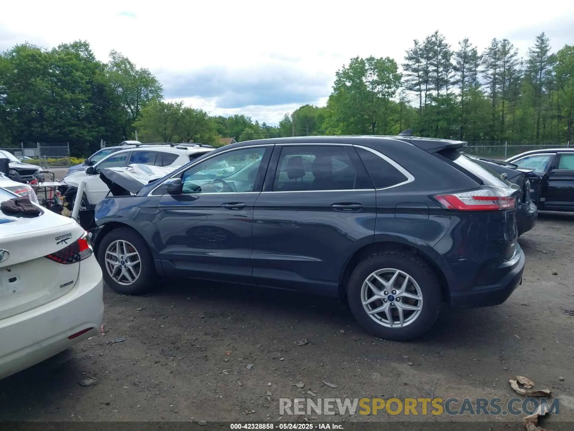 14 Photograph of a damaged car 2FMPK4J94MBA43236 FORD EDGE 2021