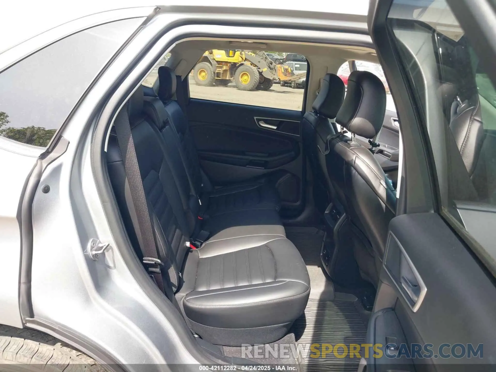 8 Photograph of a damaged car 2FMPK4J95MBA03957 FORD EDGE 2021