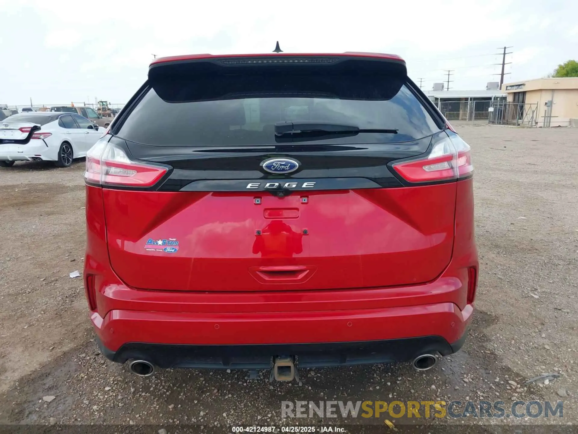 16 Photograph of a damaged car 2FMPK4J98MBA35737 FORD EDGE 2021