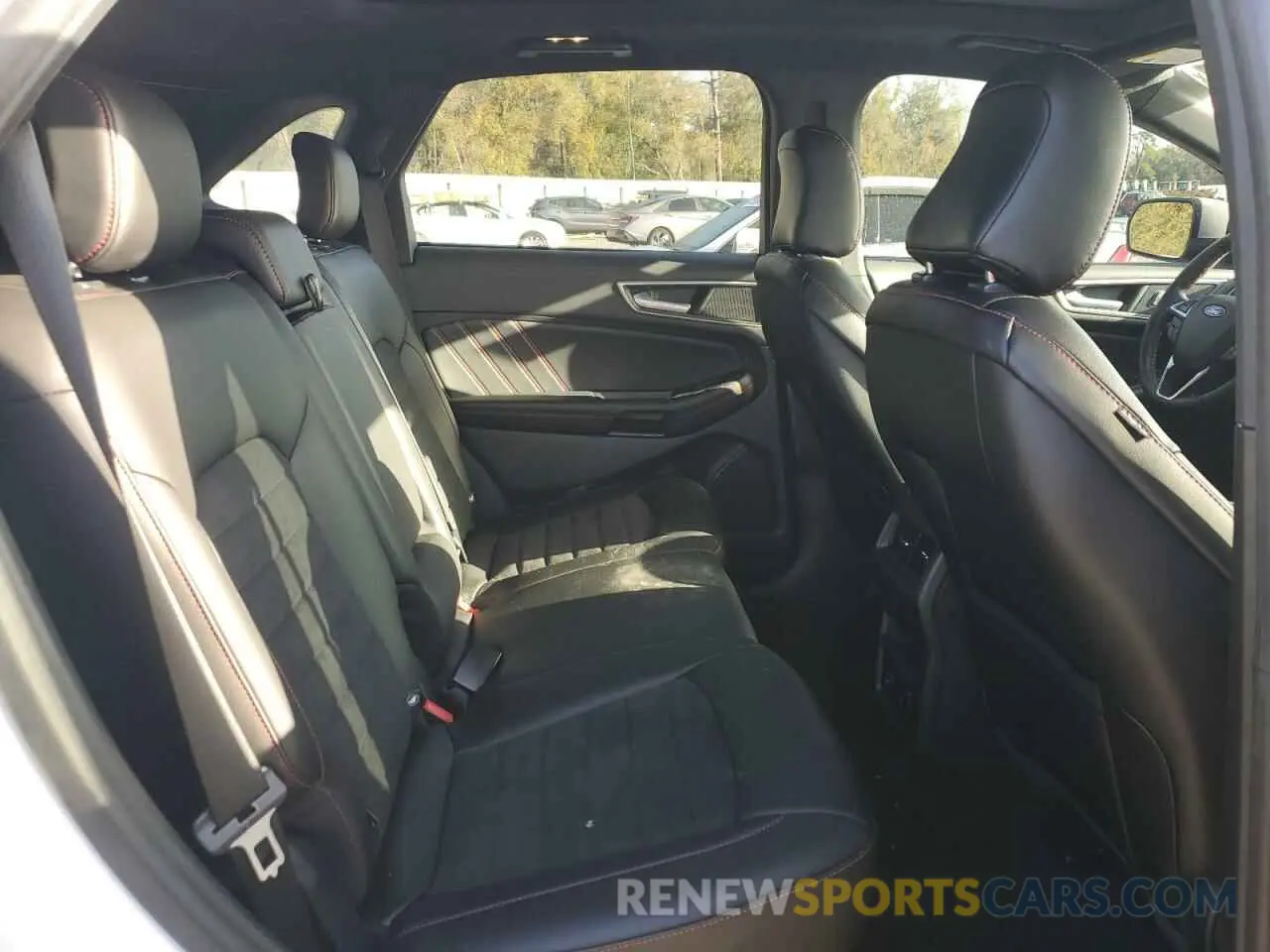 11 Photograph of a damaged car 2FMPK4J9XMBA35139 FORD EDGE 2021