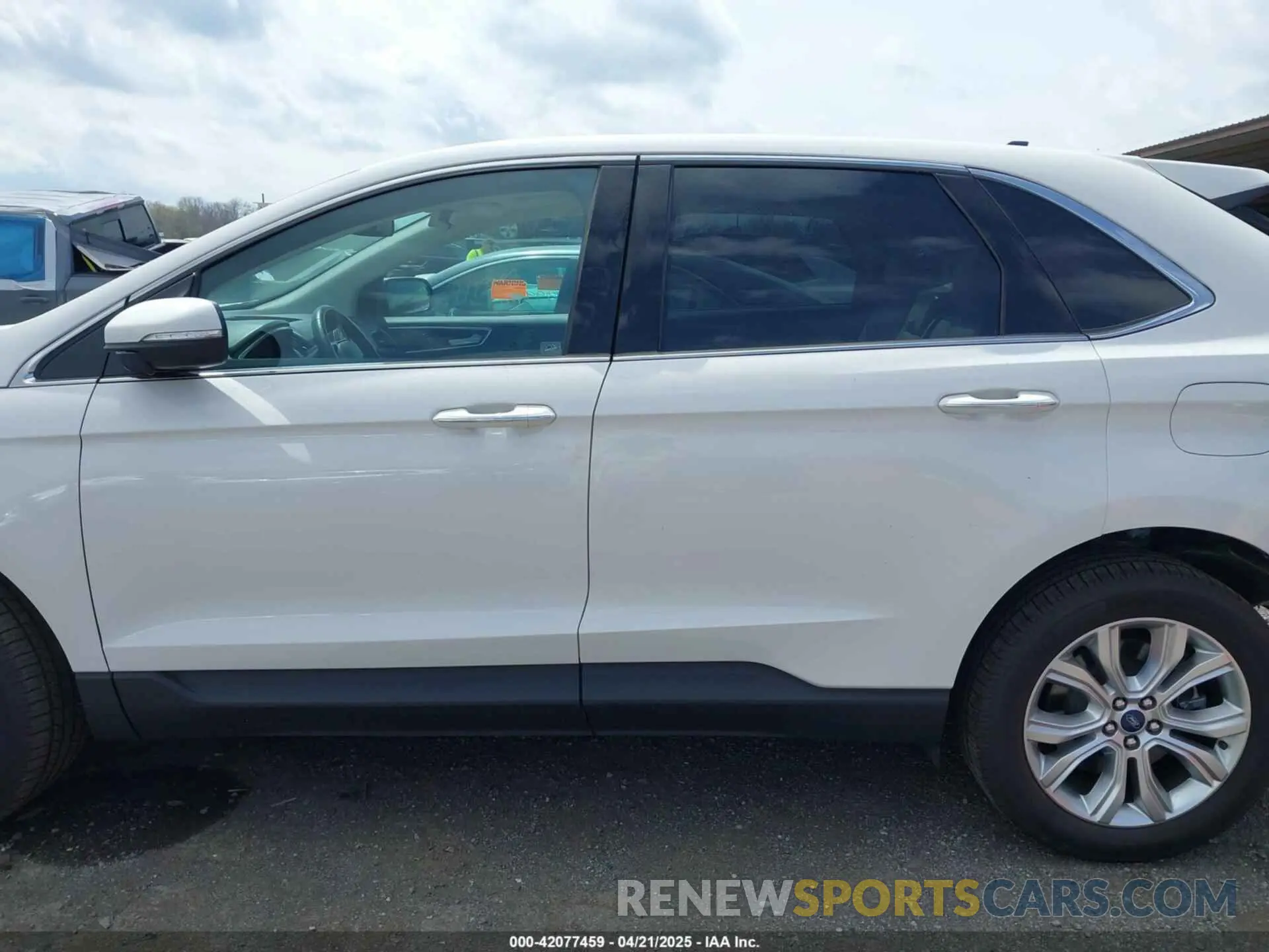 14 Photograph of a damaged car 2FMPK4K95MBA13998 FORD EDGE 2021