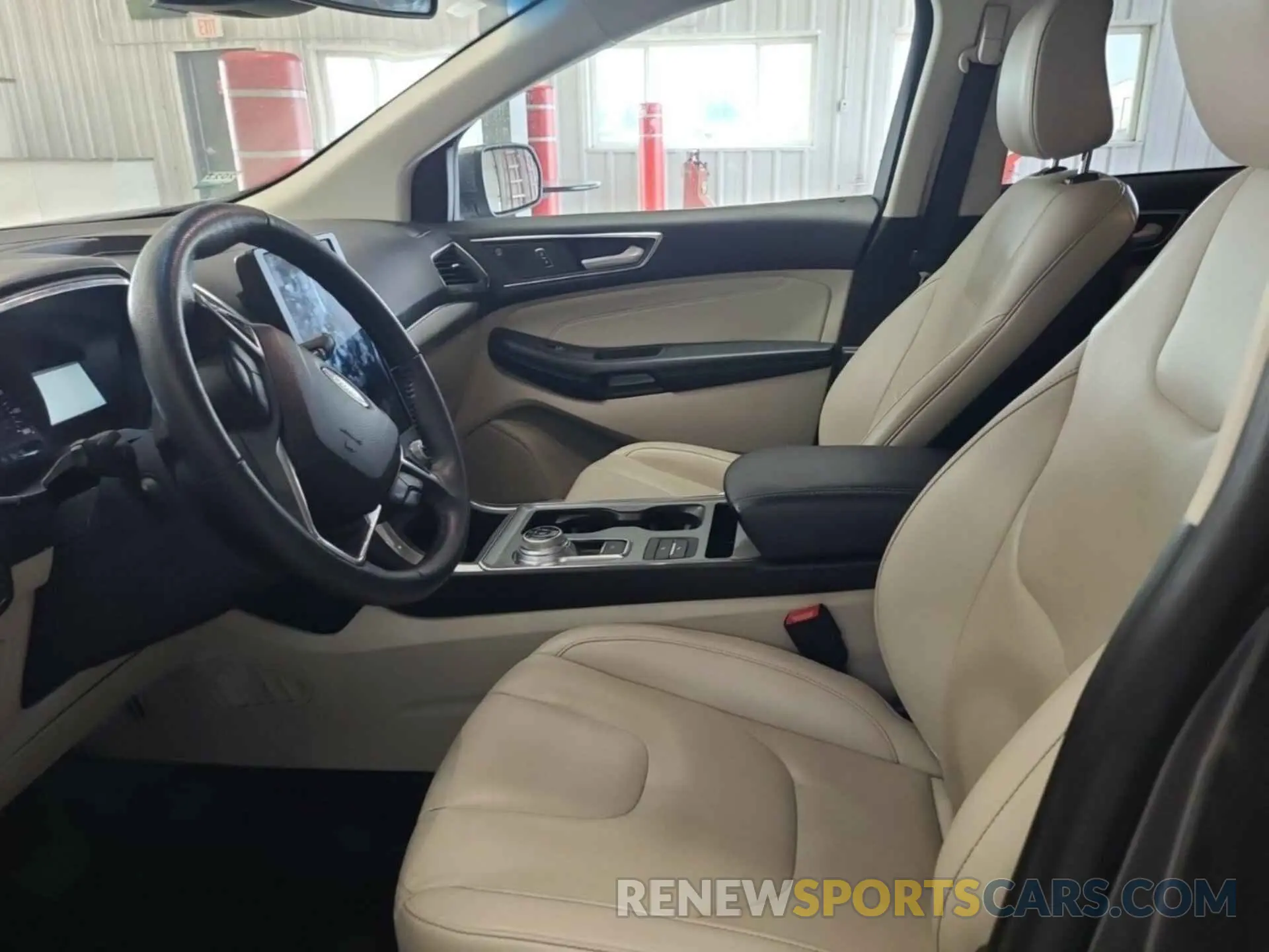 9 Photograph of a damaged car 2FMPK4K95MBA51537 FORD EDGE 2021