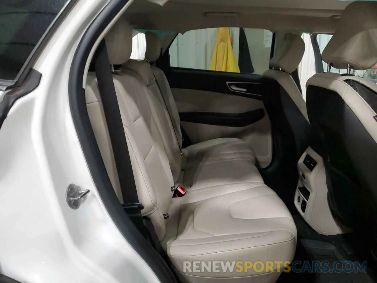 11 Photograph of a damaged car 2FMPK4K97MBA27742 FORD EDGE 2021