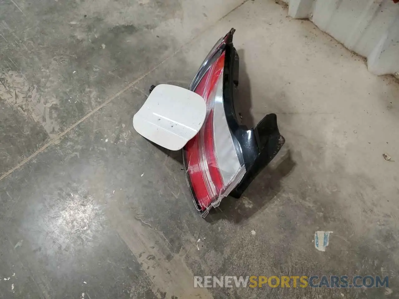 13 Photograph of a damaged car 2FMPK4K97MBA27742 FORD EDGE 2021