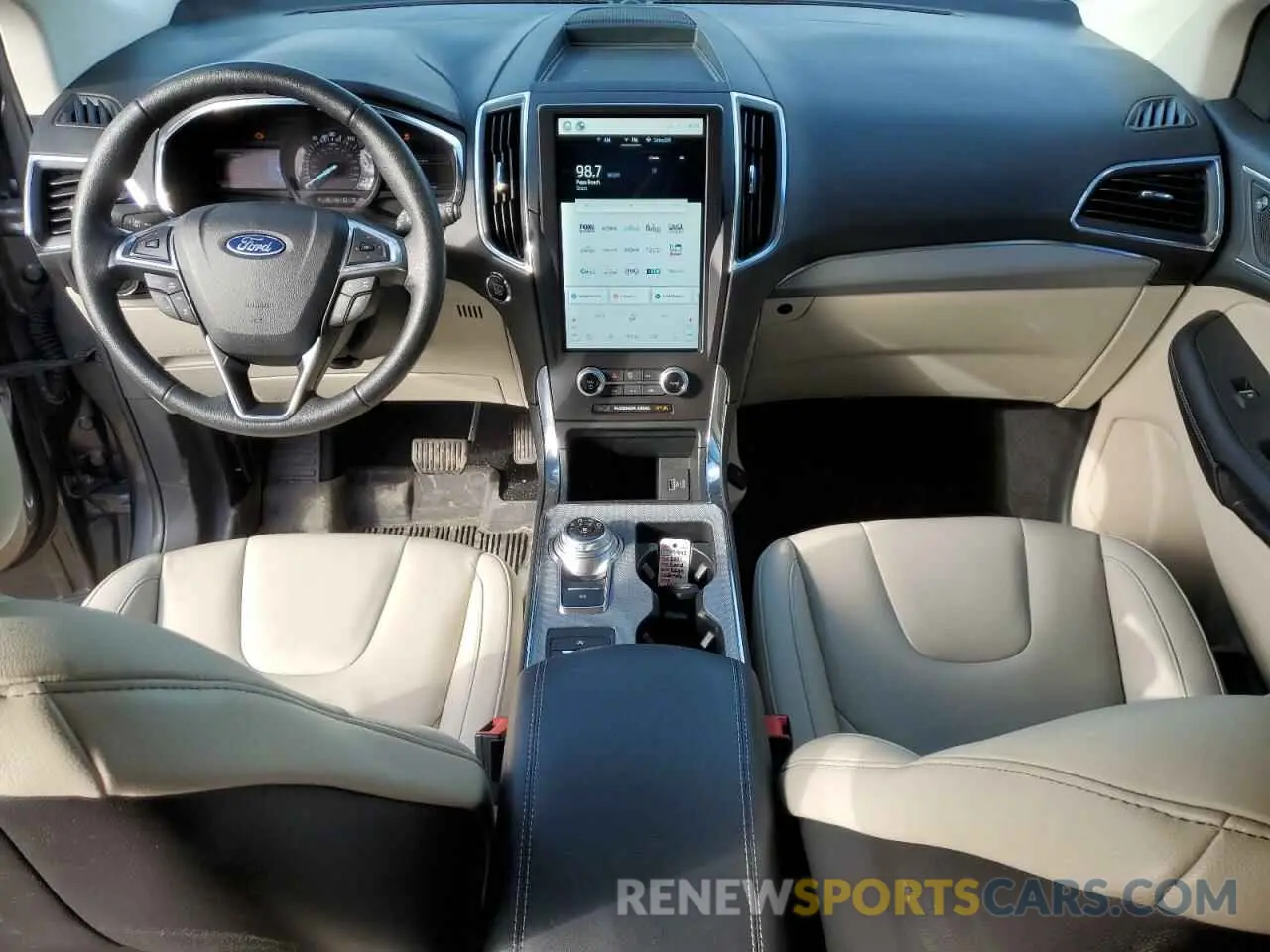 8 Photograph of a damaged car 2FMPK4K97MBA40832 FORD EDGE 2021