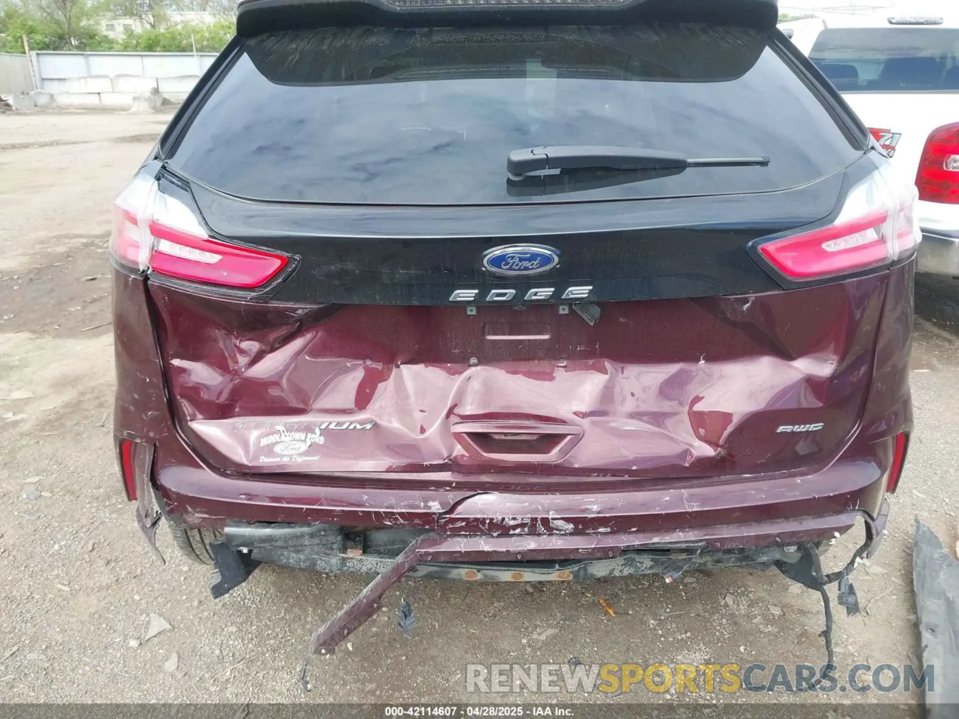 6 Фотография поврежденного автомобиля 2FMPK4K99MBA41965 FORD EDGE 2021