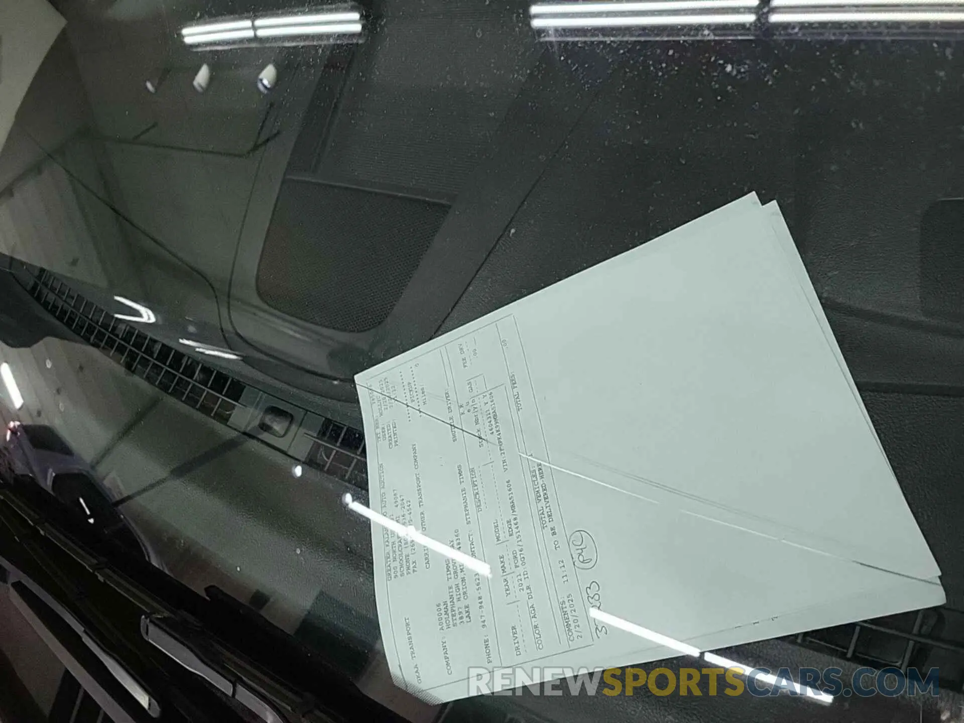 31 Photograph of a damaged car 2FMPK4K99MBA51606 FORD EDGE 2021