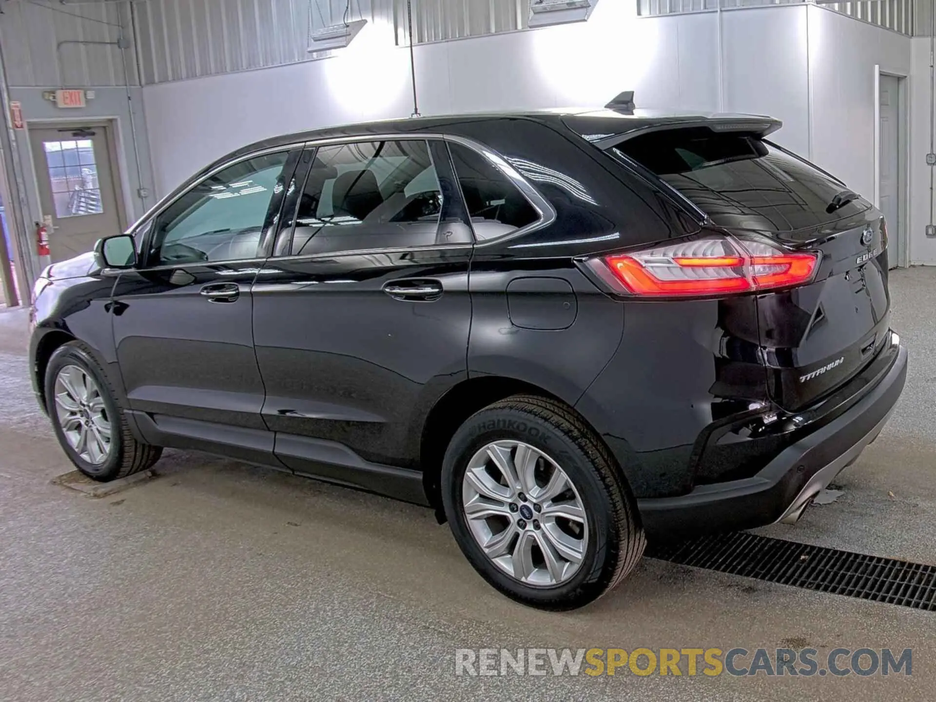 9 Photograph of a damaged car 2FMPK4K99MBA51606 FORD EDGE 2021