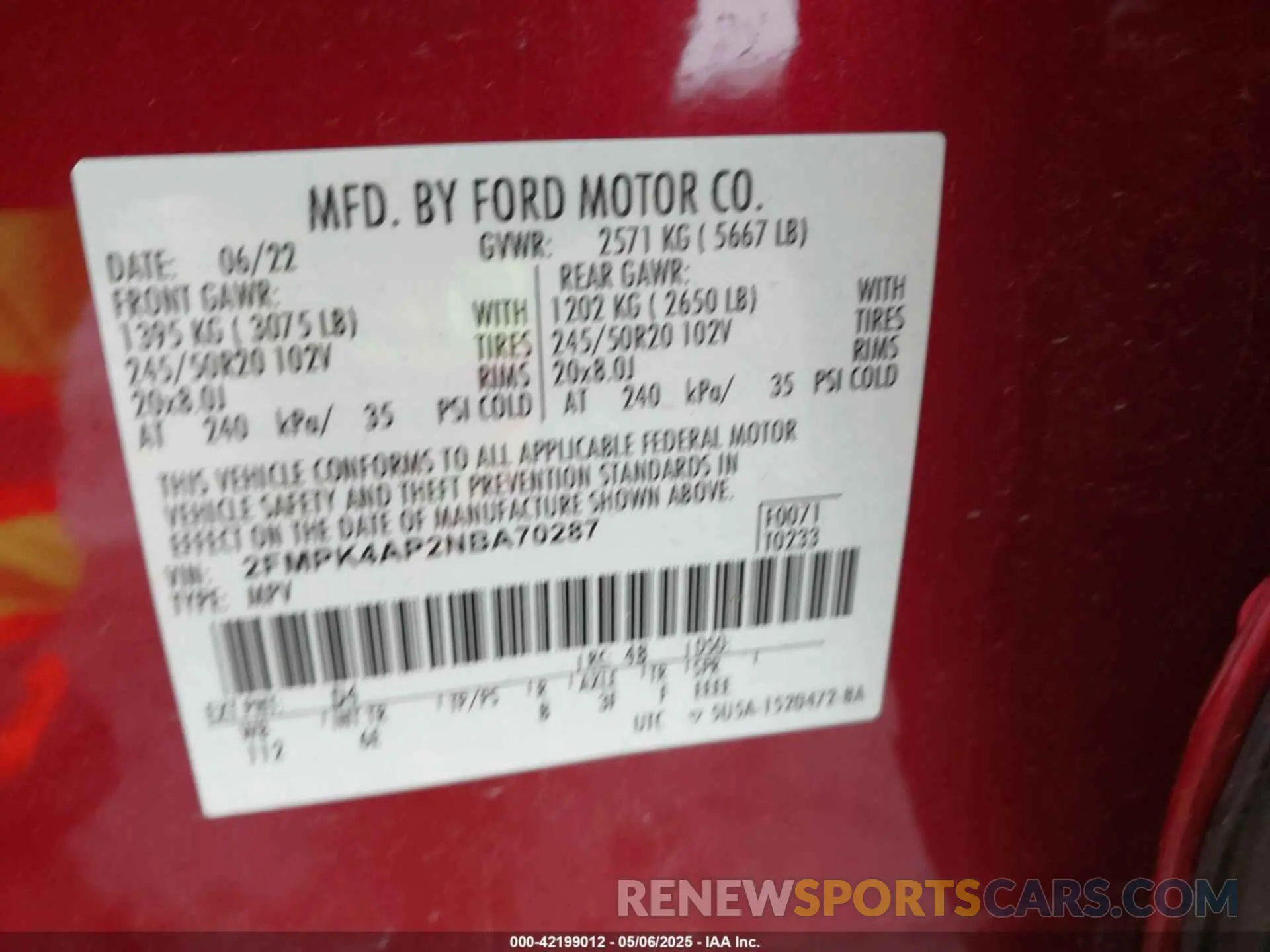9 Photograph of a damaged car 2FMPK4AP2NBA70287 FORD EDGE 2022