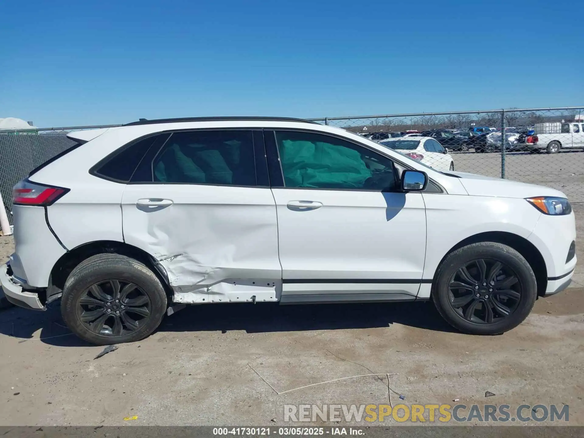 14 Photograph of a damaged car 2FMPK4G96NBA40332 FORD EDGE 2022