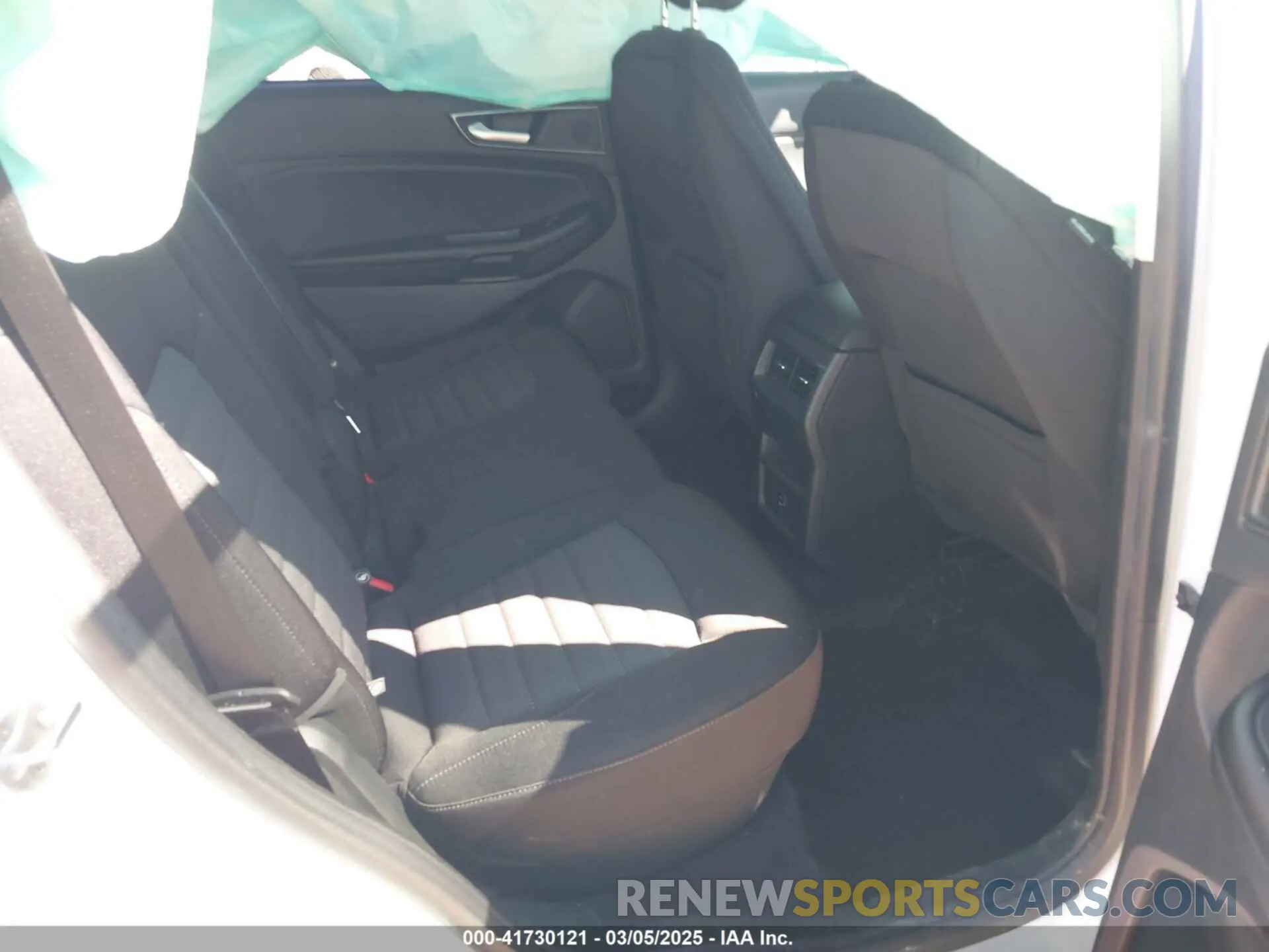 8 Photograph of a damaged car 2FMPK4G96NBA40332 FORD EDGE 2022