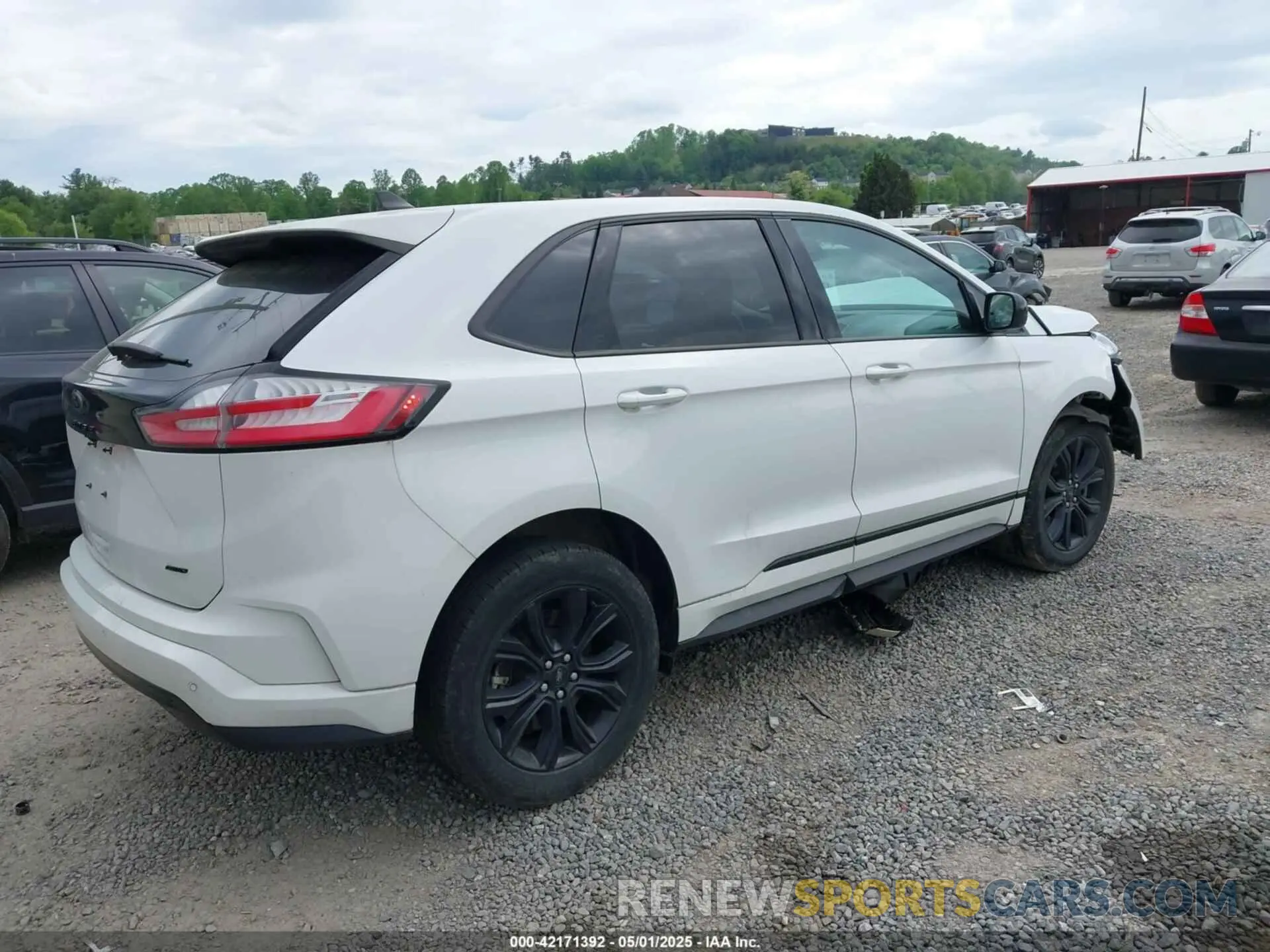 4 Photograph of a damaged car 2FMPK4G96NBA59575 FORD EDGE 2022