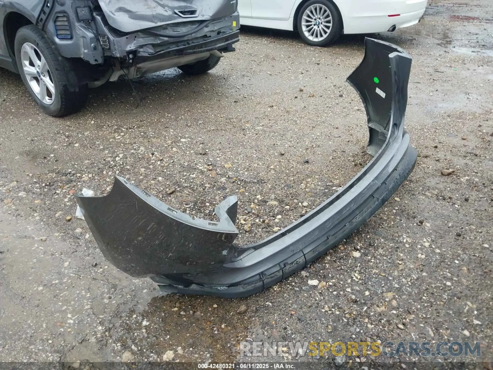 12 Photograph of a damaged car 2FMPK4G99NBA96068 FORD EDGE 2022