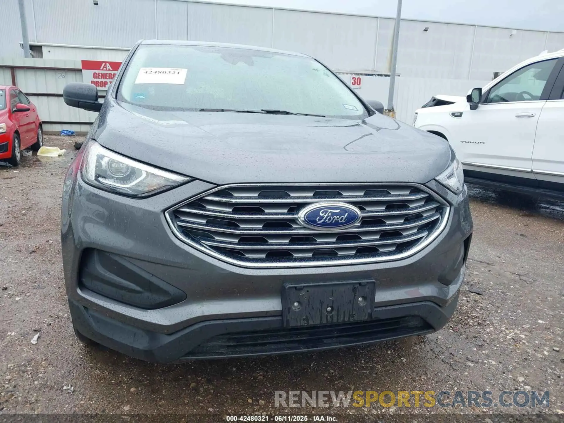 13 Photograph of a damaged car 2FMPK4G99NBA96068 FORD EDGE 2022