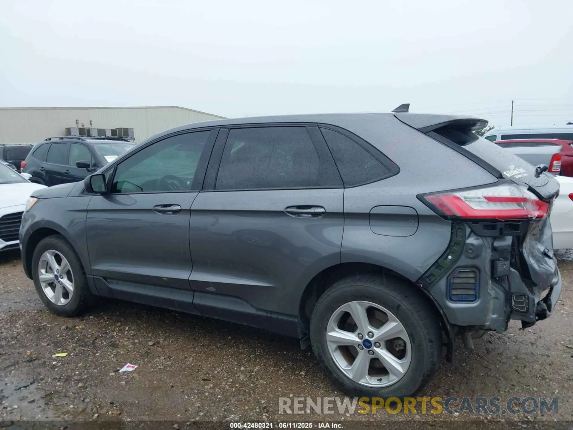 15 Photograph of a damaged car 2FMPK4G99NBA96068 FORD EDGE 2022