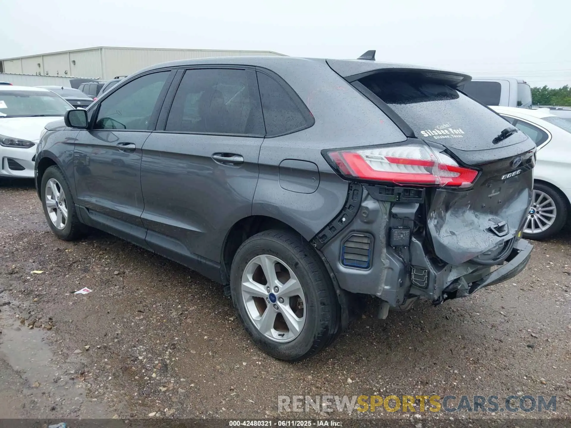 3 Photograph of a damaged car 2FMPK4G99NBA96068 FORD EDGE 2022