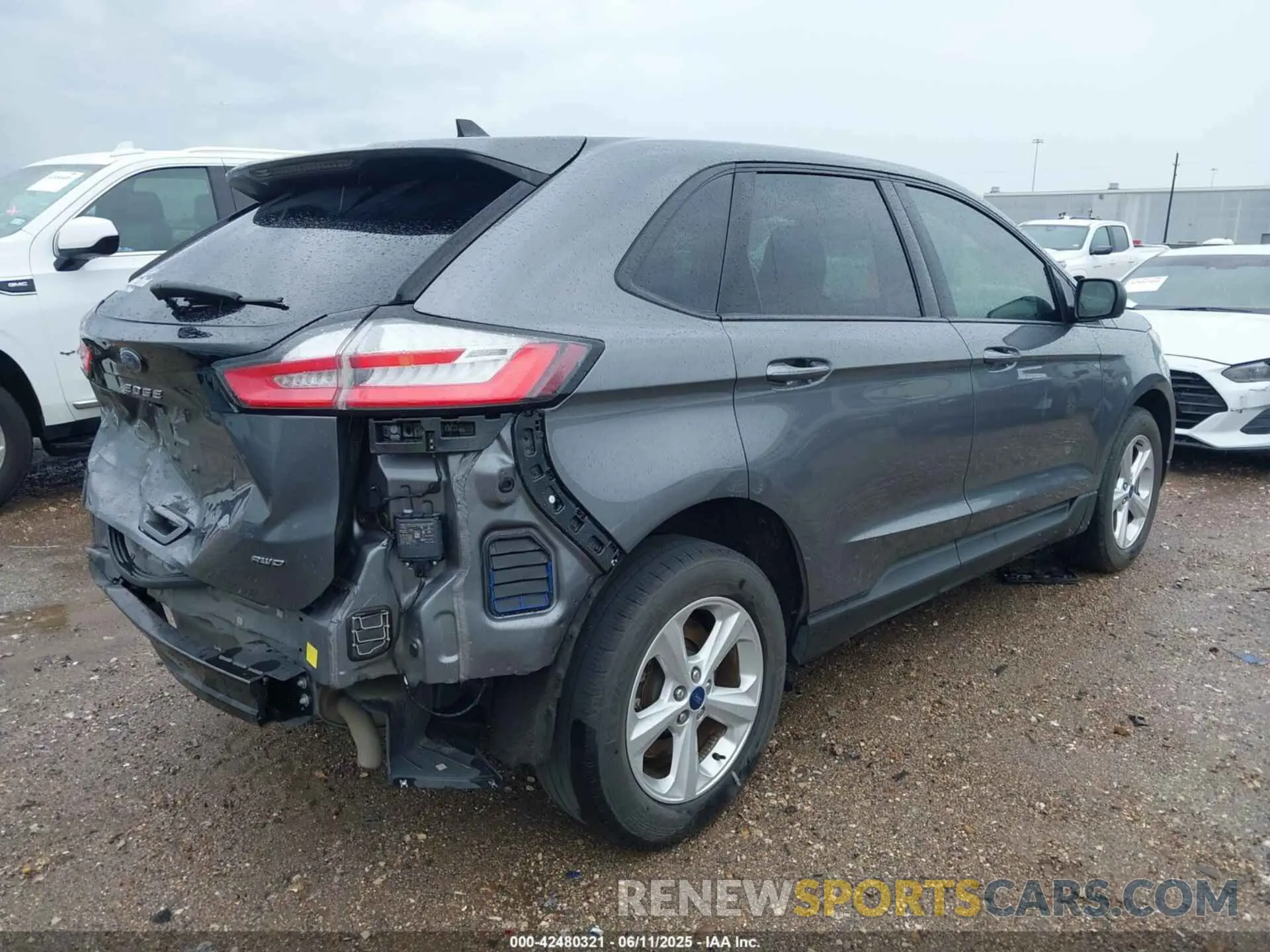 4 Photograph of a damaged car 2FMPK4G99NBA96068 FORD EDGE 2022