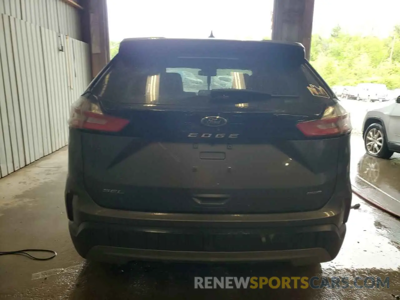 6 Photograph of a damaged car 2FMPK4J90NBA97327 FORD EDGE 2022