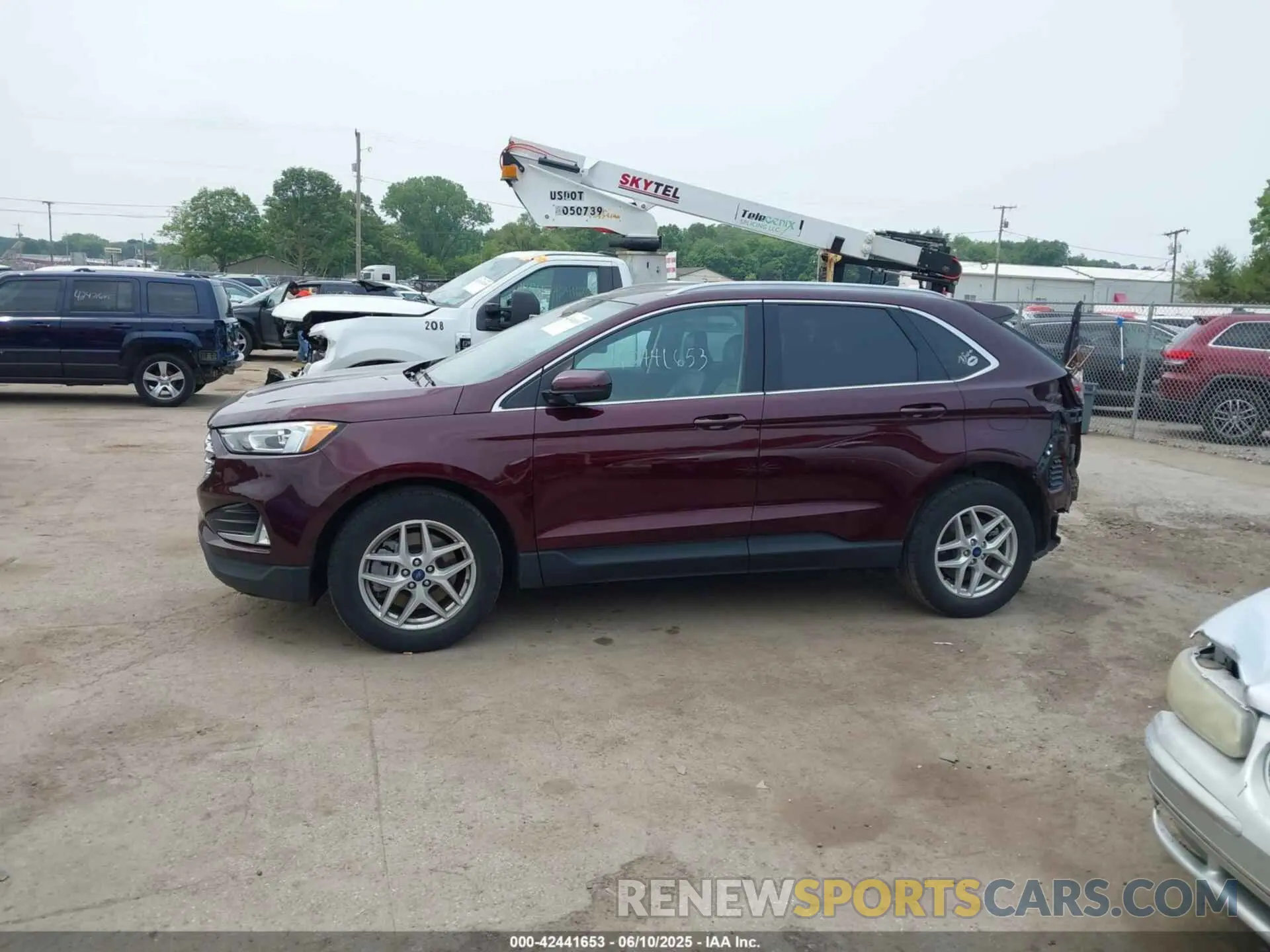 14 Photograph of a damaged car 2FMPK4J91NBA25780 FORD EDGE 2022