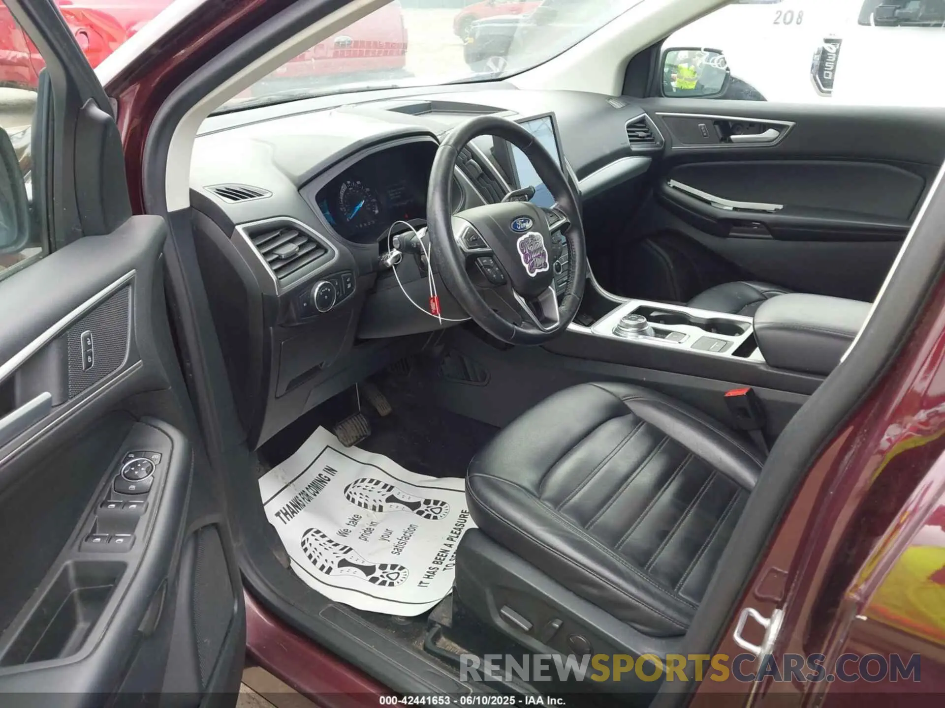 5 Photograph of a damaged car 2FMPK4J91NBA25780 FORD EDGE 2022