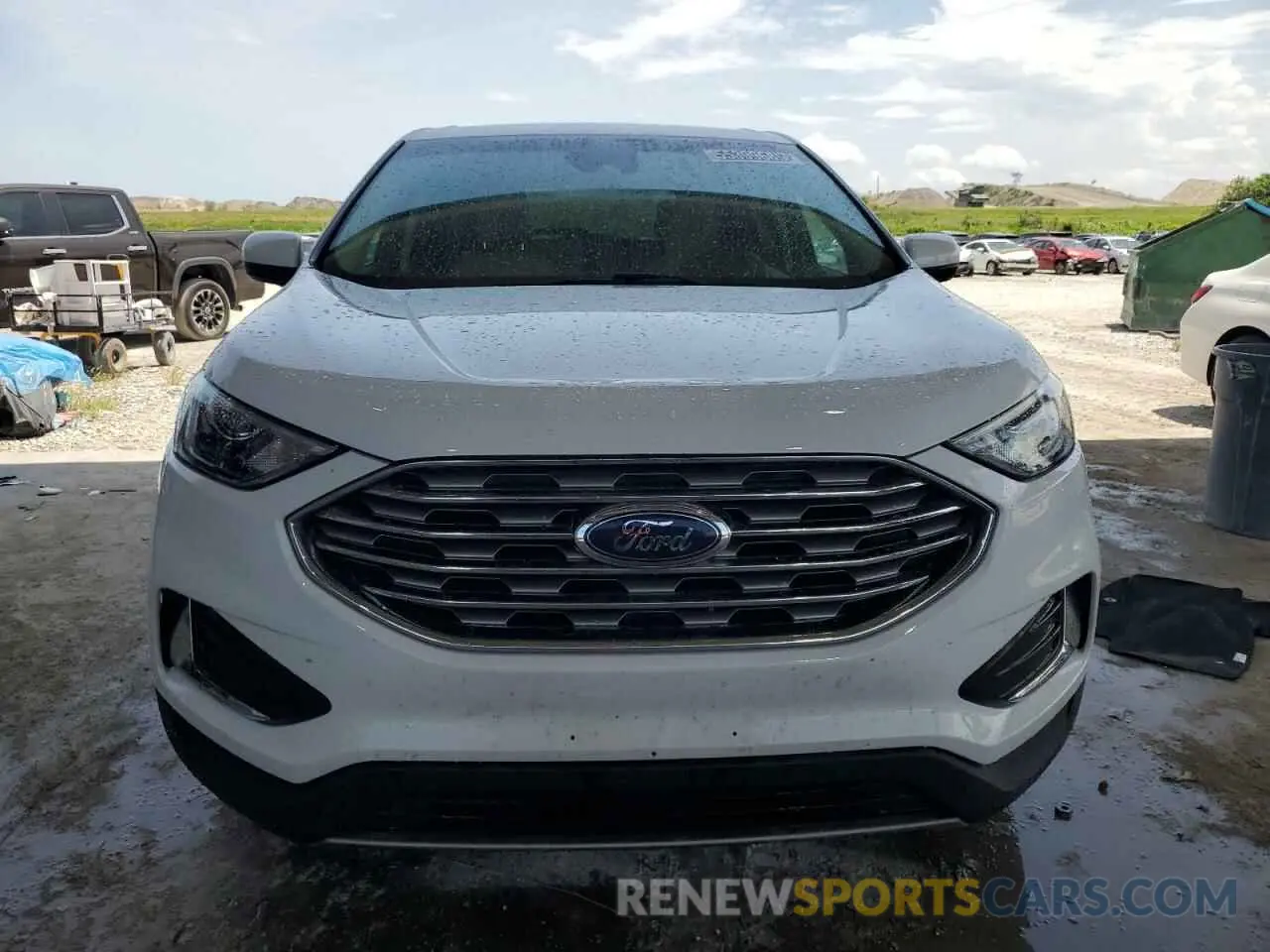 5 Photograph of a damaged car 2FMPK4J91NBA65180 FORD EDGE 2022