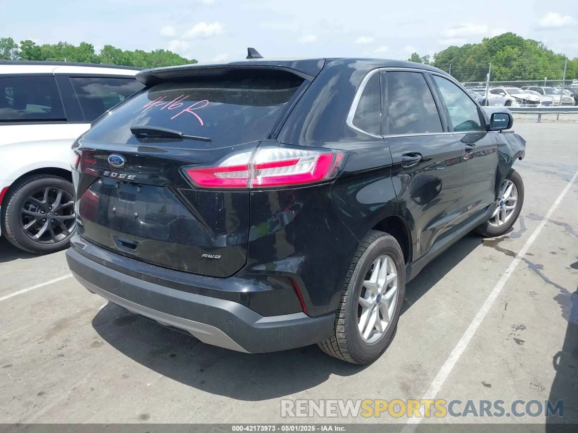 4 Photograph of a damaged car 2FMPK4J92NBA93408 FORD EDGE 2022