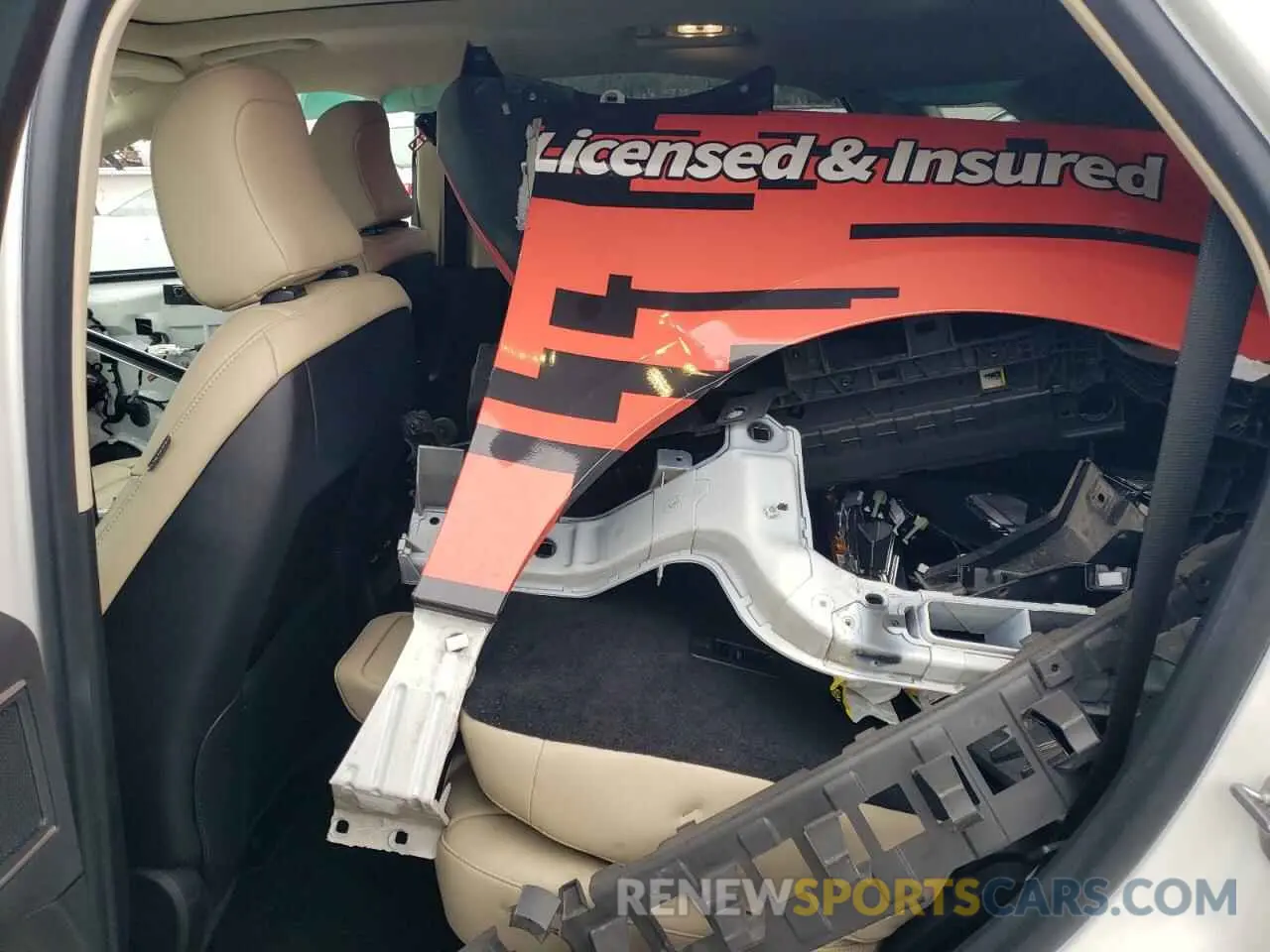 11 Photograph of a damaged car 2FMPK4J92NBA99497 FORD EDGE 2022
