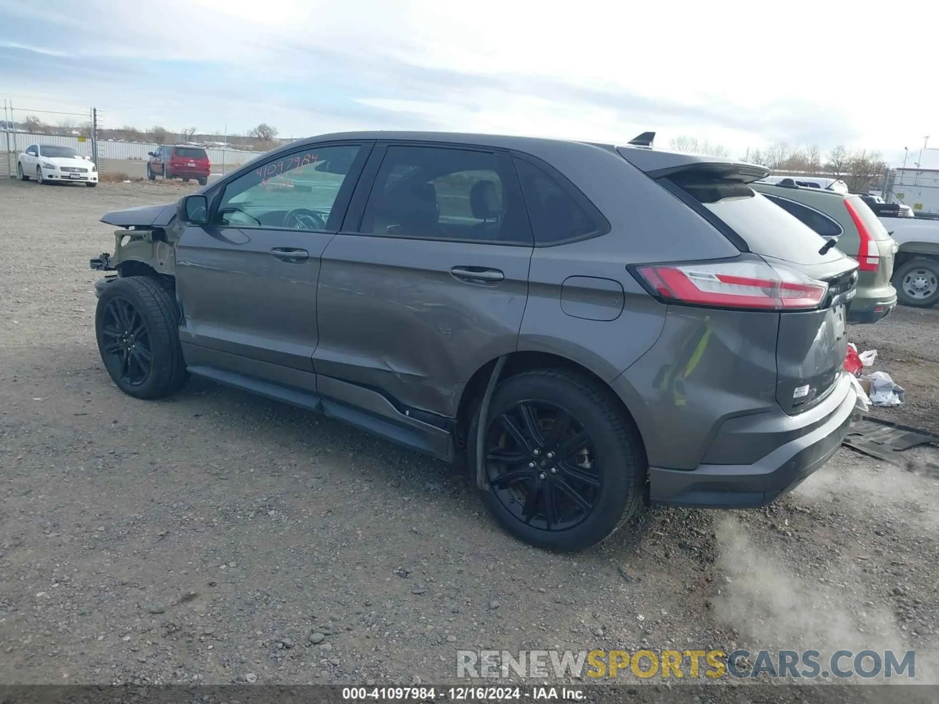 3 Photograph of a damaged car 2FMPK4J94NBA26194 FORD EDGE 2022