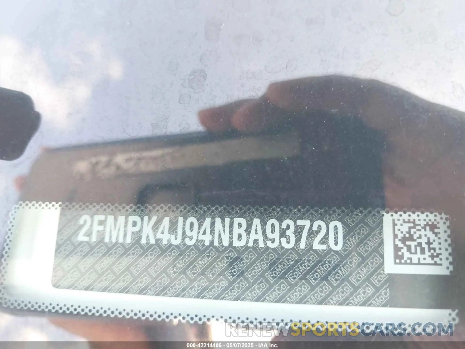 9 Photograph of a damaged car 2FMPK4J94NBA93720 FORD EDGE 2022