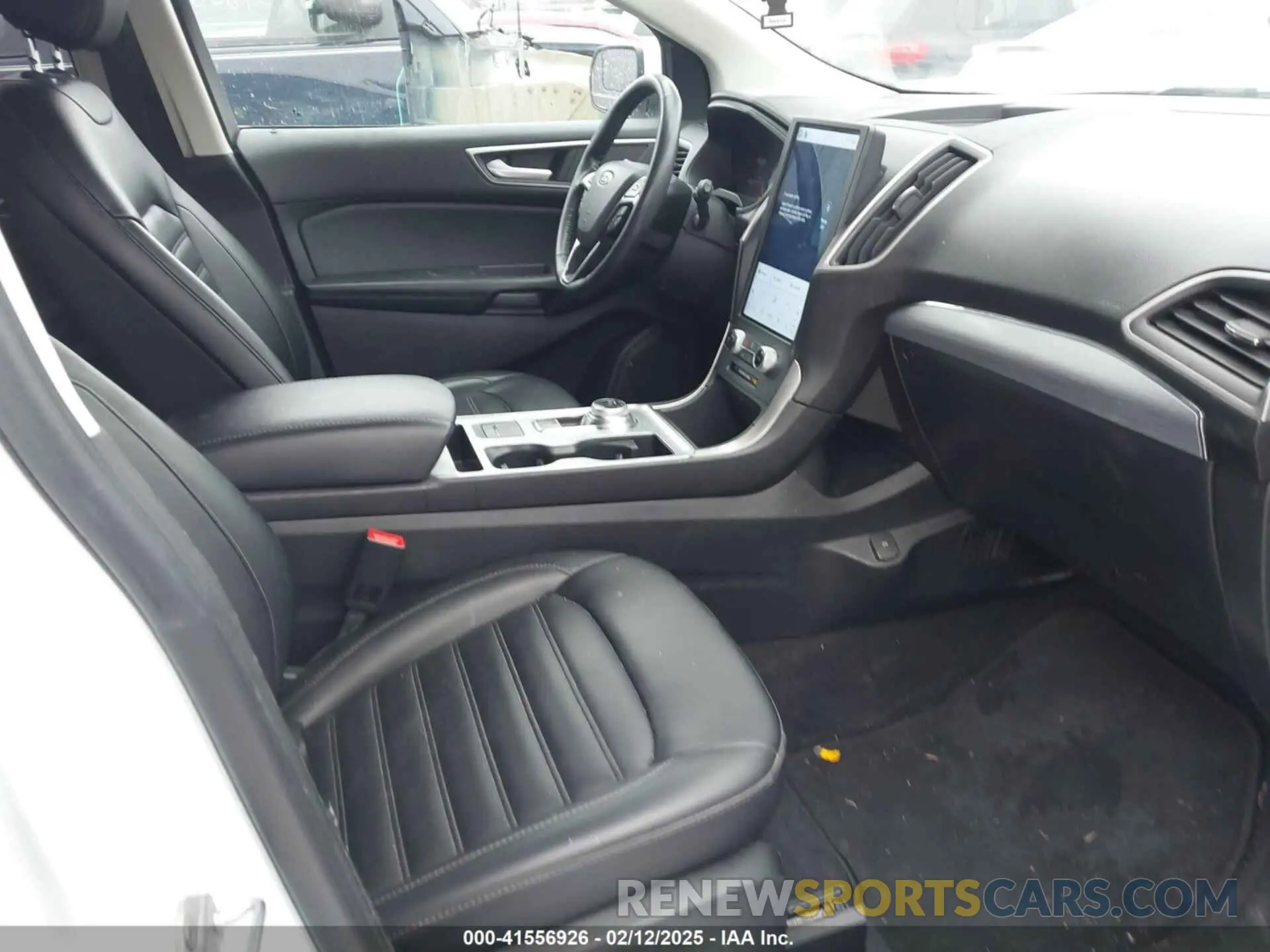 5 Photograph of a damaged car 2FMPK4J95NBA39908 FORD EDGE 2022