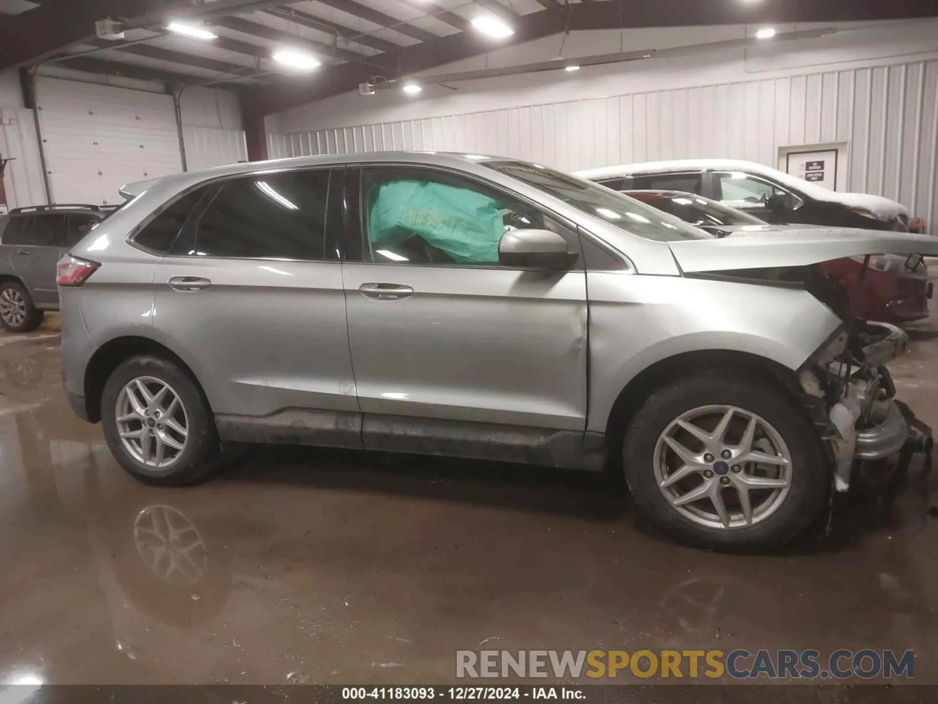 13 Photograph of a damaged car 2FMPK4J97NBA35939 FORD EDGE 2022