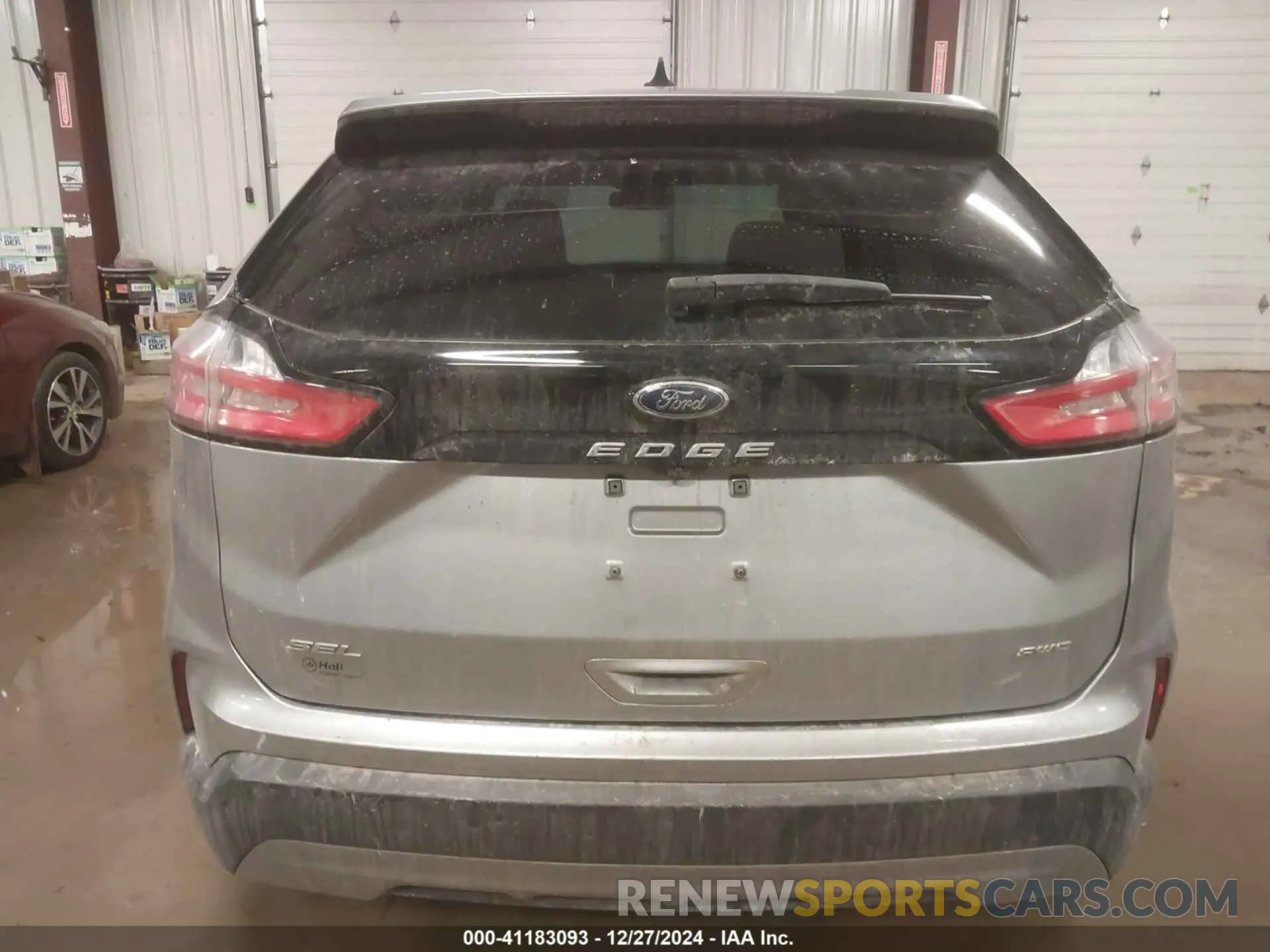 16 Photograph of a damaged car 2FMPK4J97NBA35939 FORD EDGE 2022