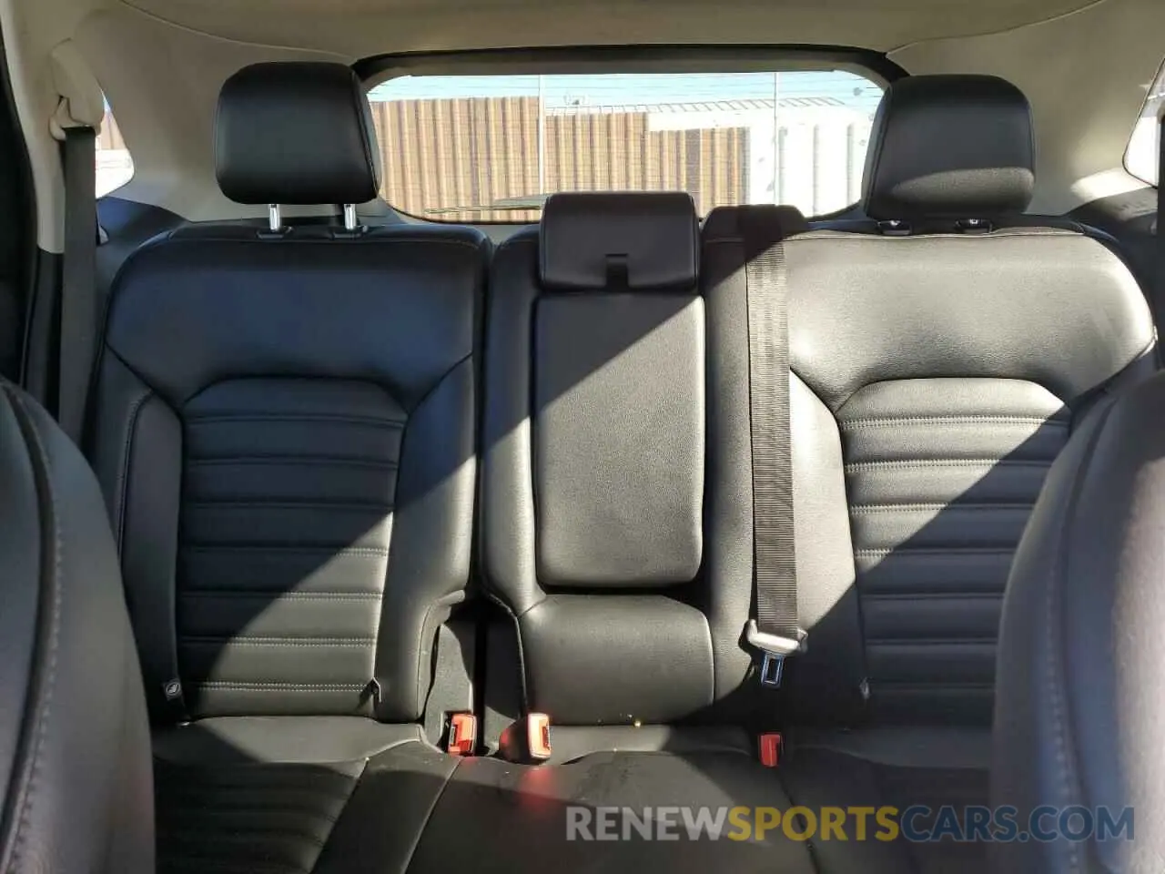 10 Photograph of a damaged car 2FMPK4J97NBA39683 FORD EDGE 2022