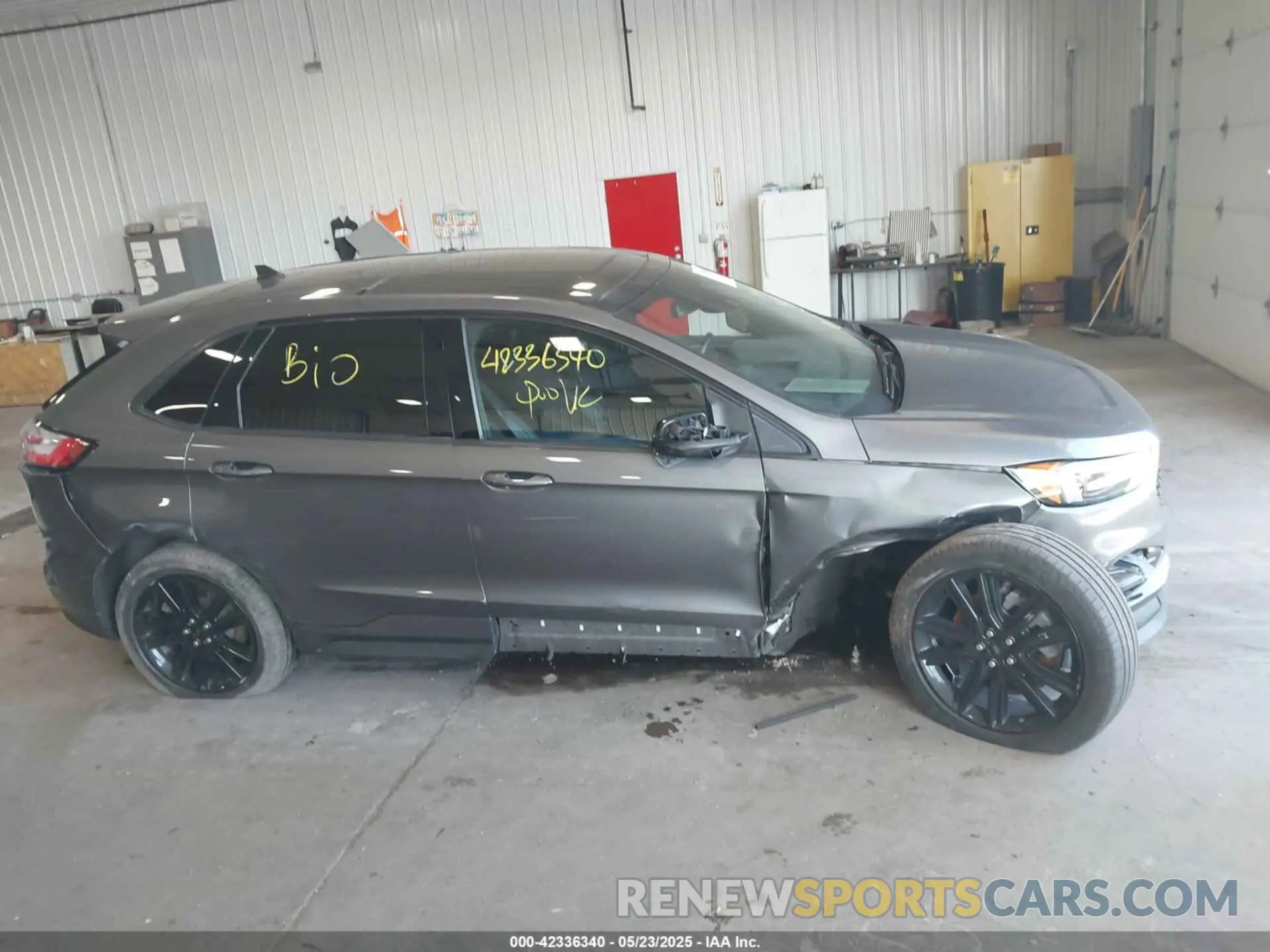 13 Photograph of a damaged car 2FMPK4J97NBA59710 FORD EDGE 2022