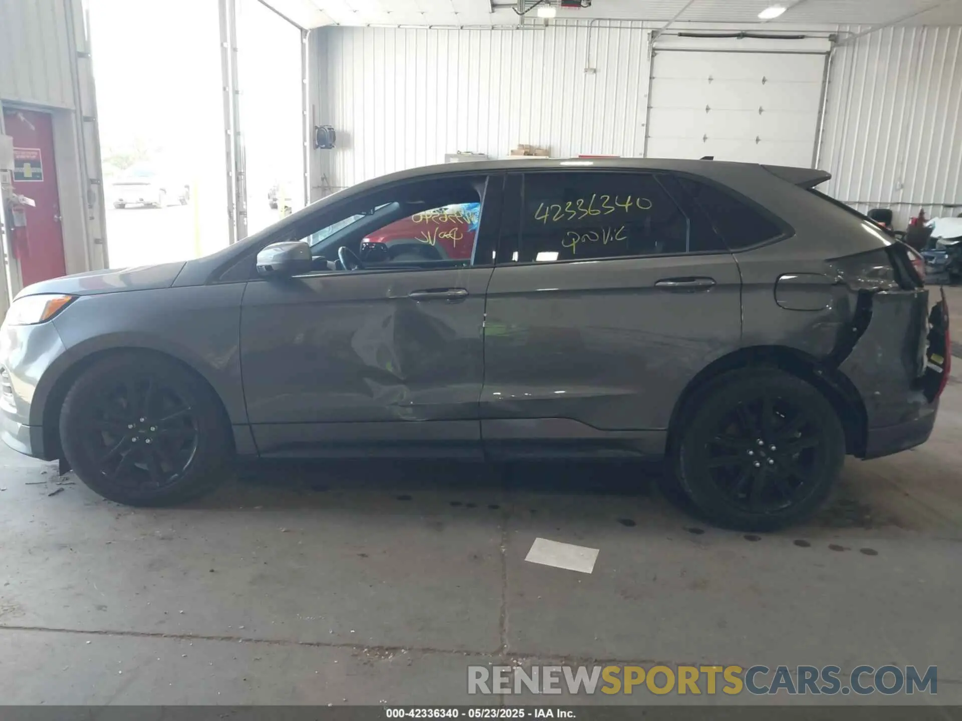 14 Photograph of a damaged car 2FMPK4J97NBA59710 FORD EDGE 2022