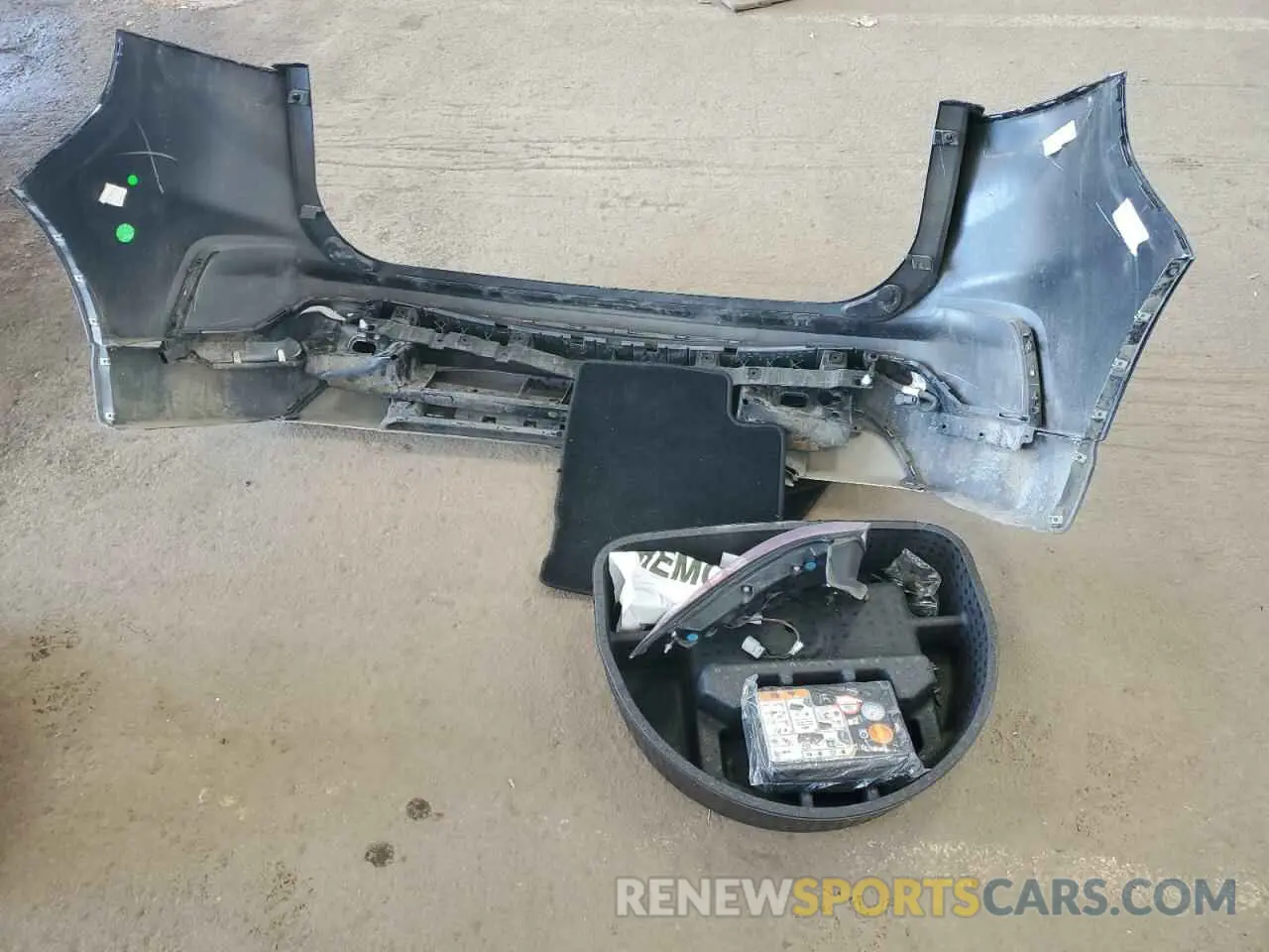 13 Фотография поврежденного автомобиля 2FMPK4J97NBB03995 FORD EDGE 2022