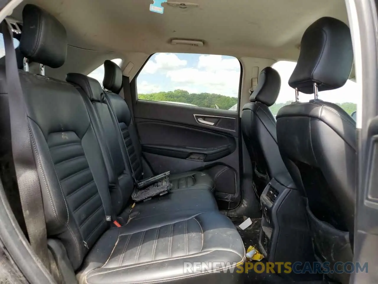 11 Photograph of a damaged car 2FMPK4J98NBA30734 FORD EDGE 2022