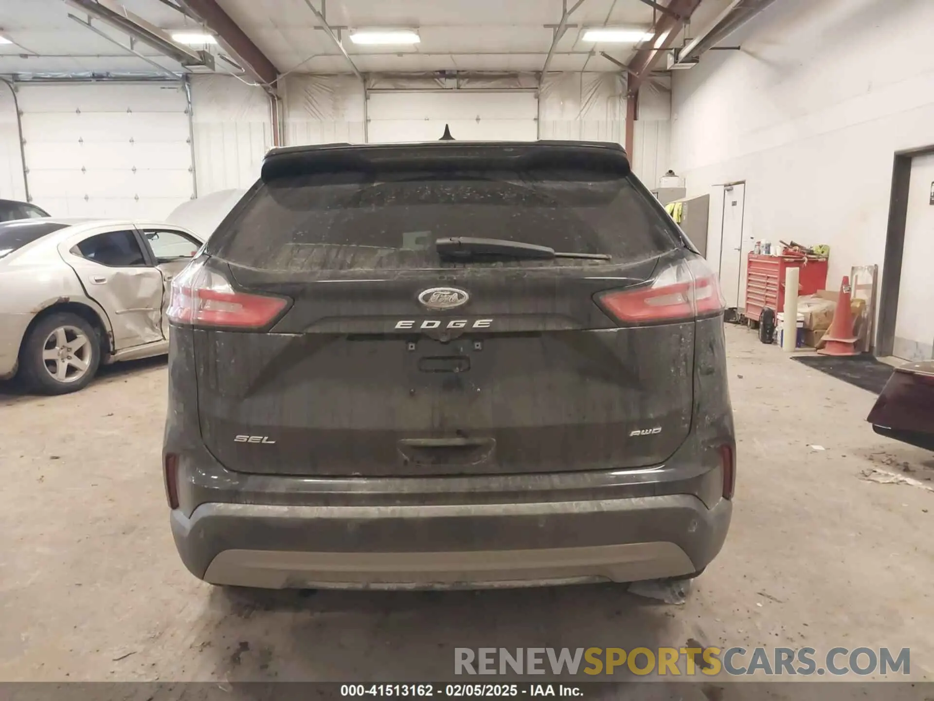 16 Photograph of a damaged car 2FMPK4J99NBA08564 FORD EDGE 2022