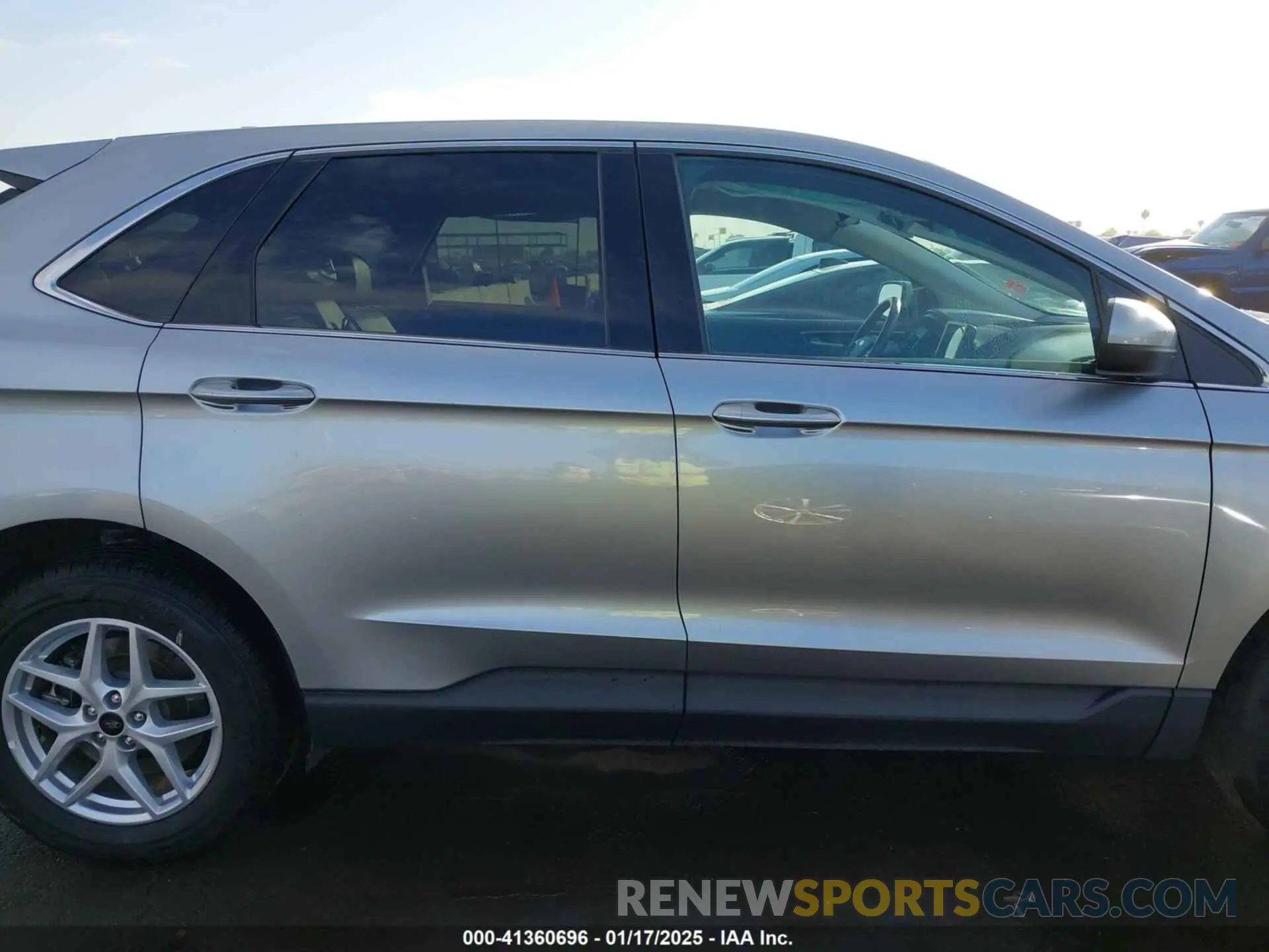 13 Photograph of a damaged car 2FMPK4J99NBA39684 FORD EDGE 2022