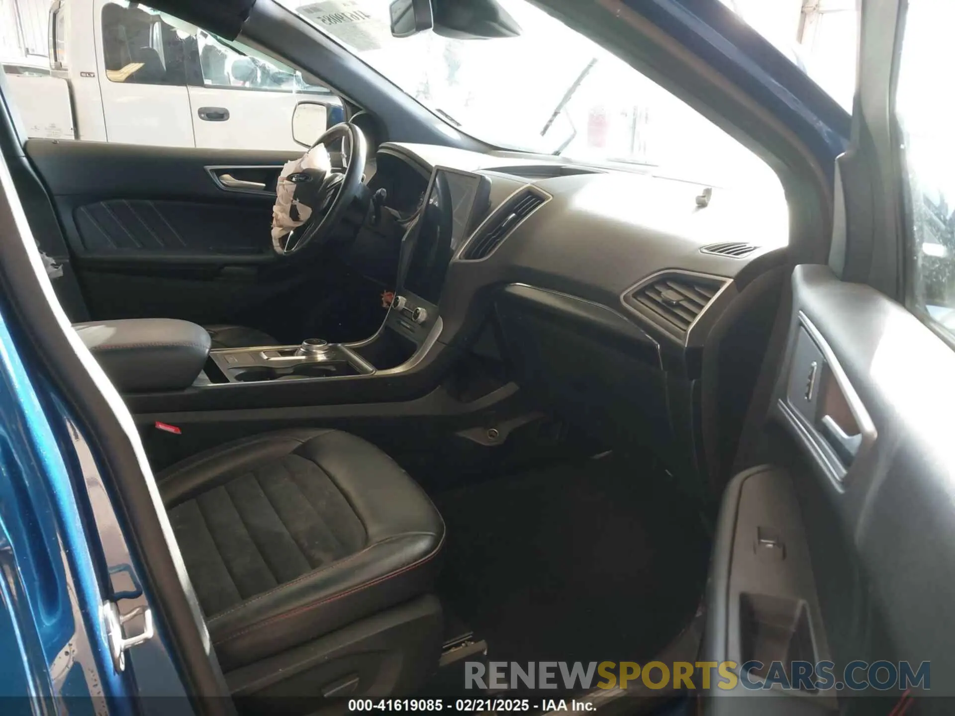 5 Photograph of a damaged car 2FMPK4J9XNBA89395 FORD EDGE 2022