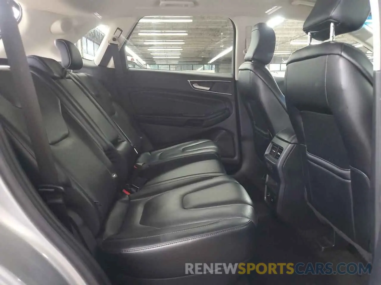10 Photograph of a damaged car 2FMPK4K90NBA39023 FORD EDGE 2022