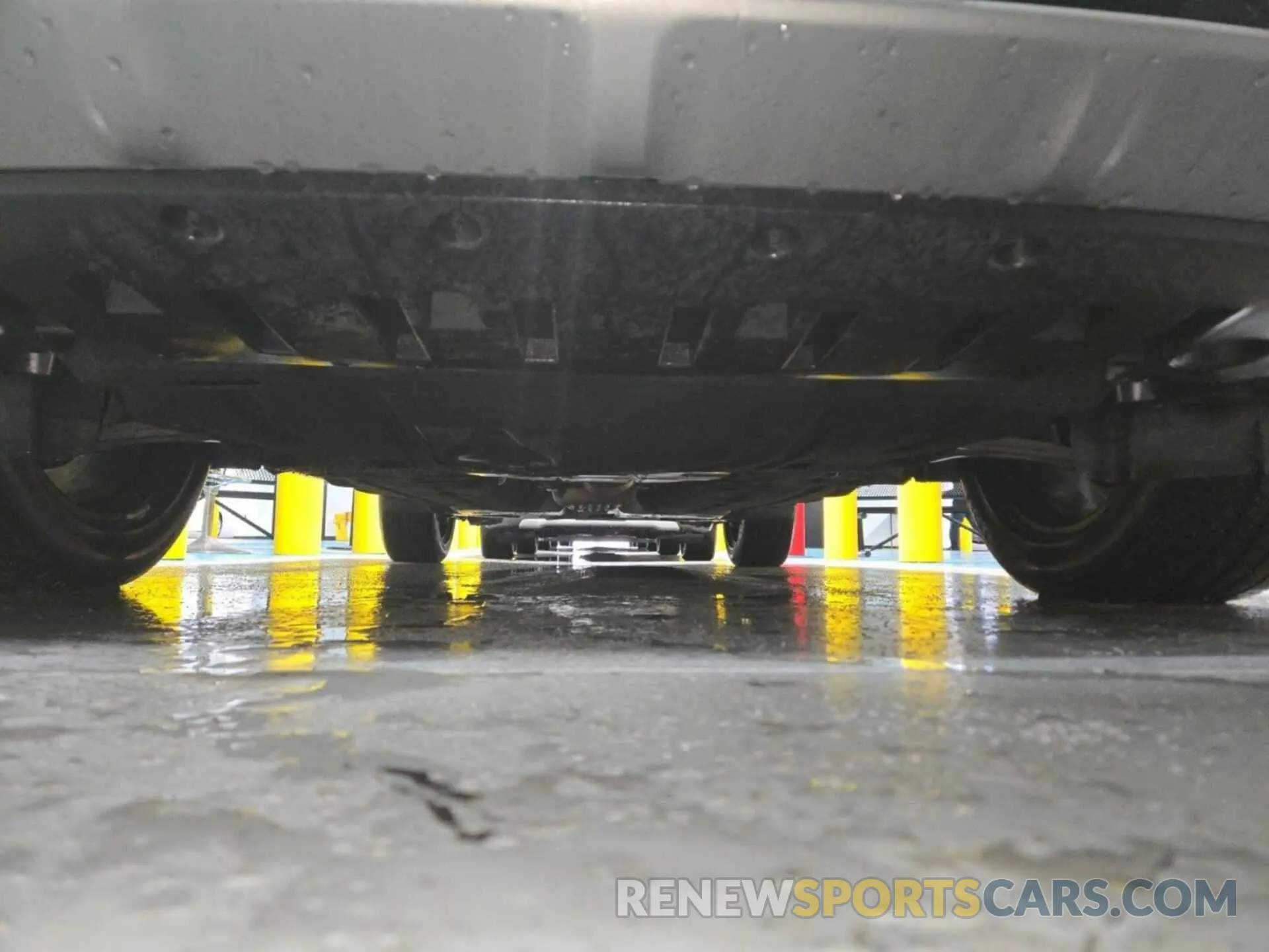 27 Photograph of a damaged car 2FMPK4K90NBA81790 FORD EDGE 2022