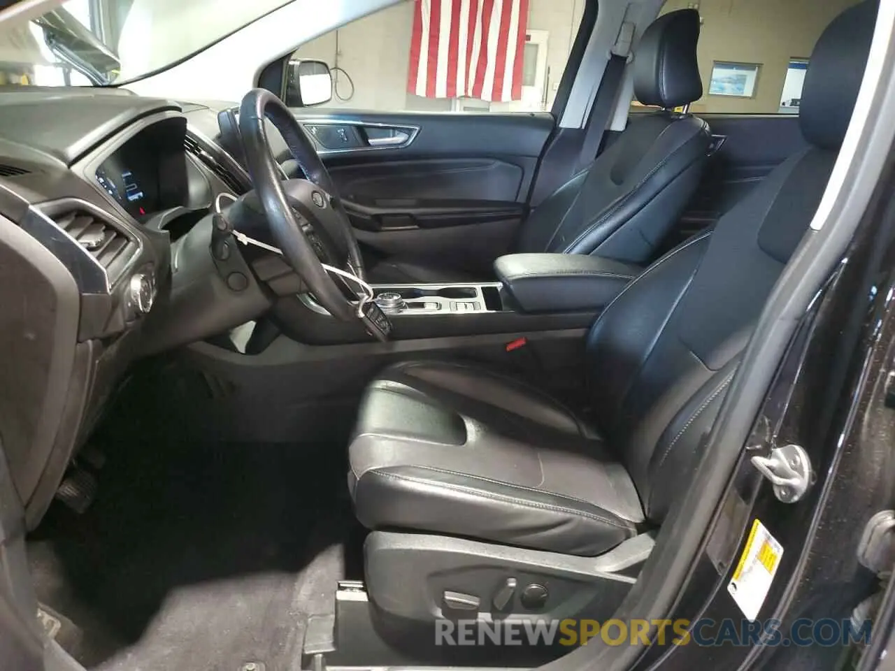 7 Photograph of a damaged car 2FMPK4K91NBA44778 FORD EDGE 2022