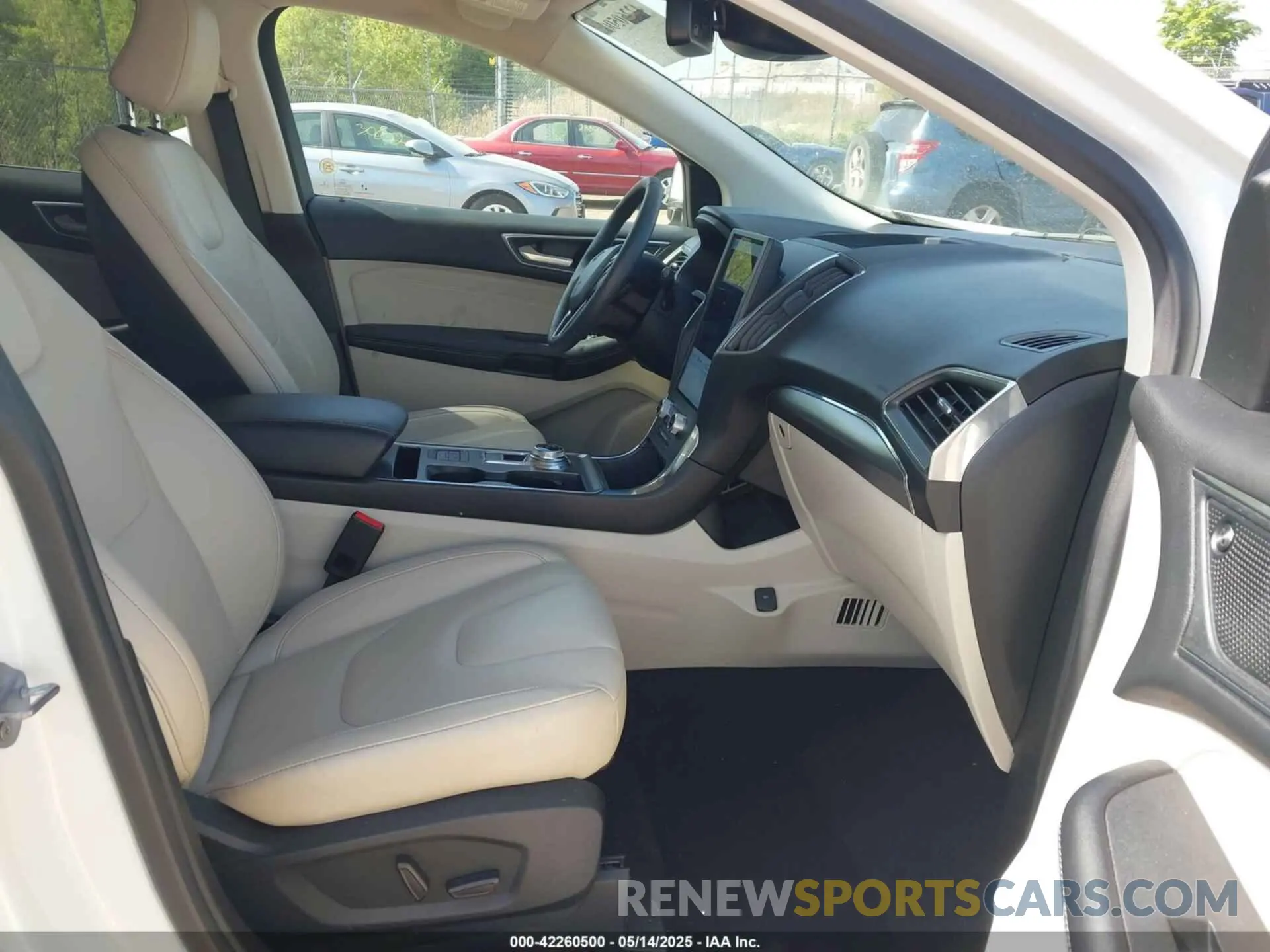 5 Photograph of a damaged car 2FMPK4K91NBA67249 FORD EDGE 2022