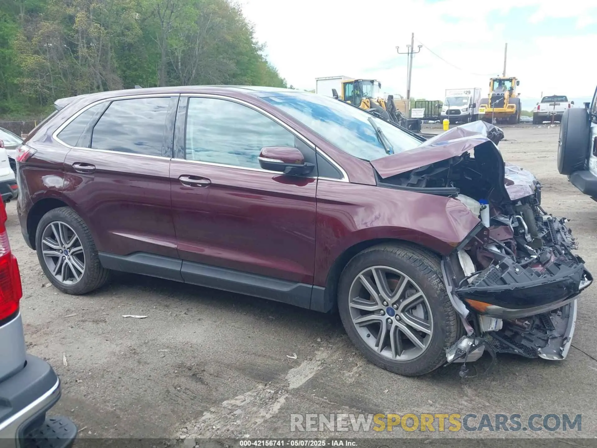 13 Photograph of a damaged car 2FMPK4K92NBA05147 FORD EDGE 2022