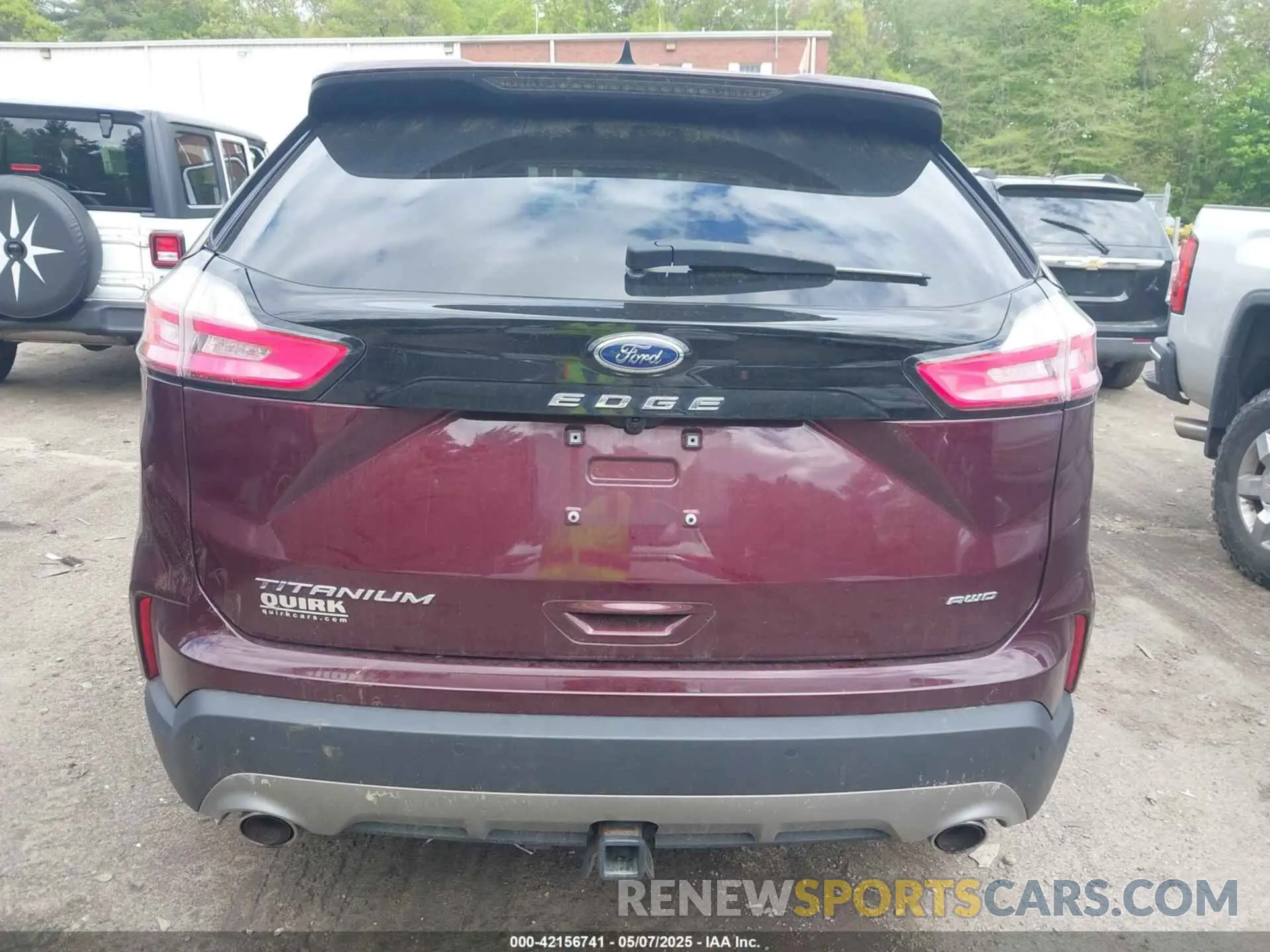 16 Photograph of a damaged car 2FMPK4K92NBA05147 FORD EDGE 2022