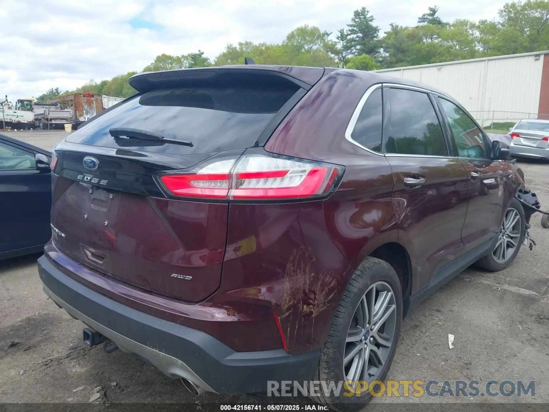 4 Photograph of a damaged car 2FMPK4K92NBA05147 FORD EDGE 2022