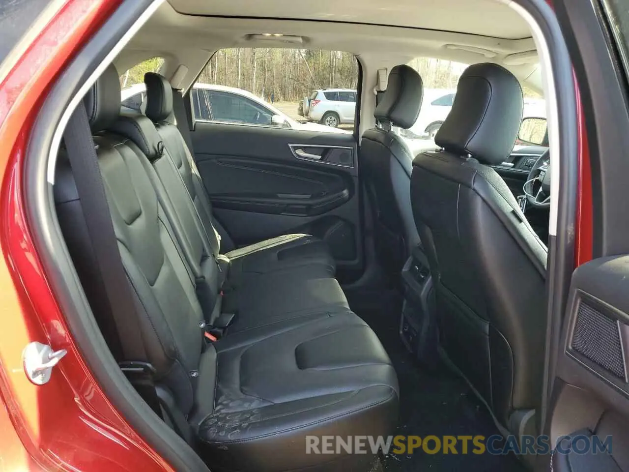 11 Photograph of a damaged car 2FMPK4K92NBA72556 FORD EDGE 2022